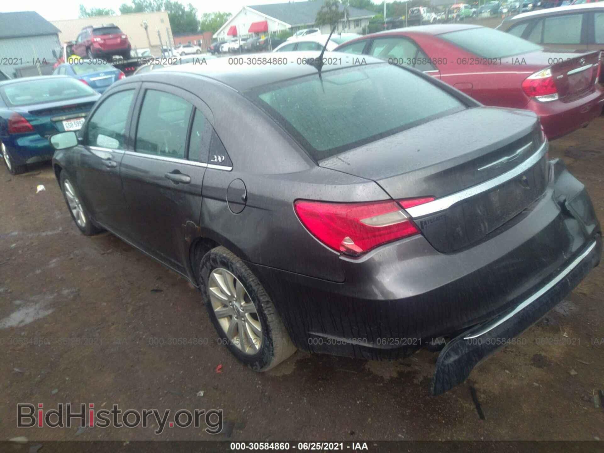 2014 CHRYSLER 200 - VIN: 1C3CCBBB4EN197834 - Фото 3