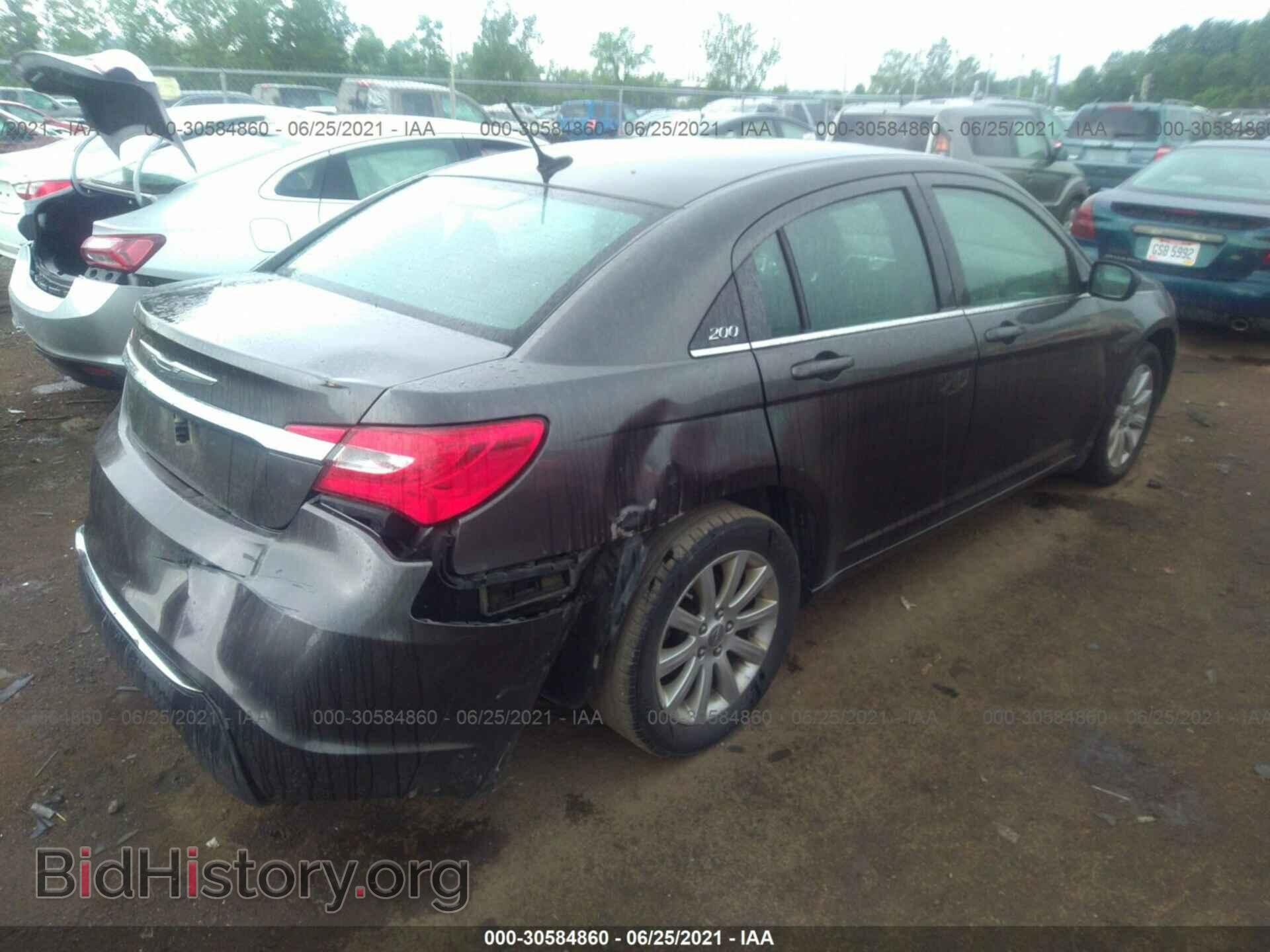 2014 CHRYSLER 200 - VIN: 1C3CCBBB4EN197834 - Фото 4