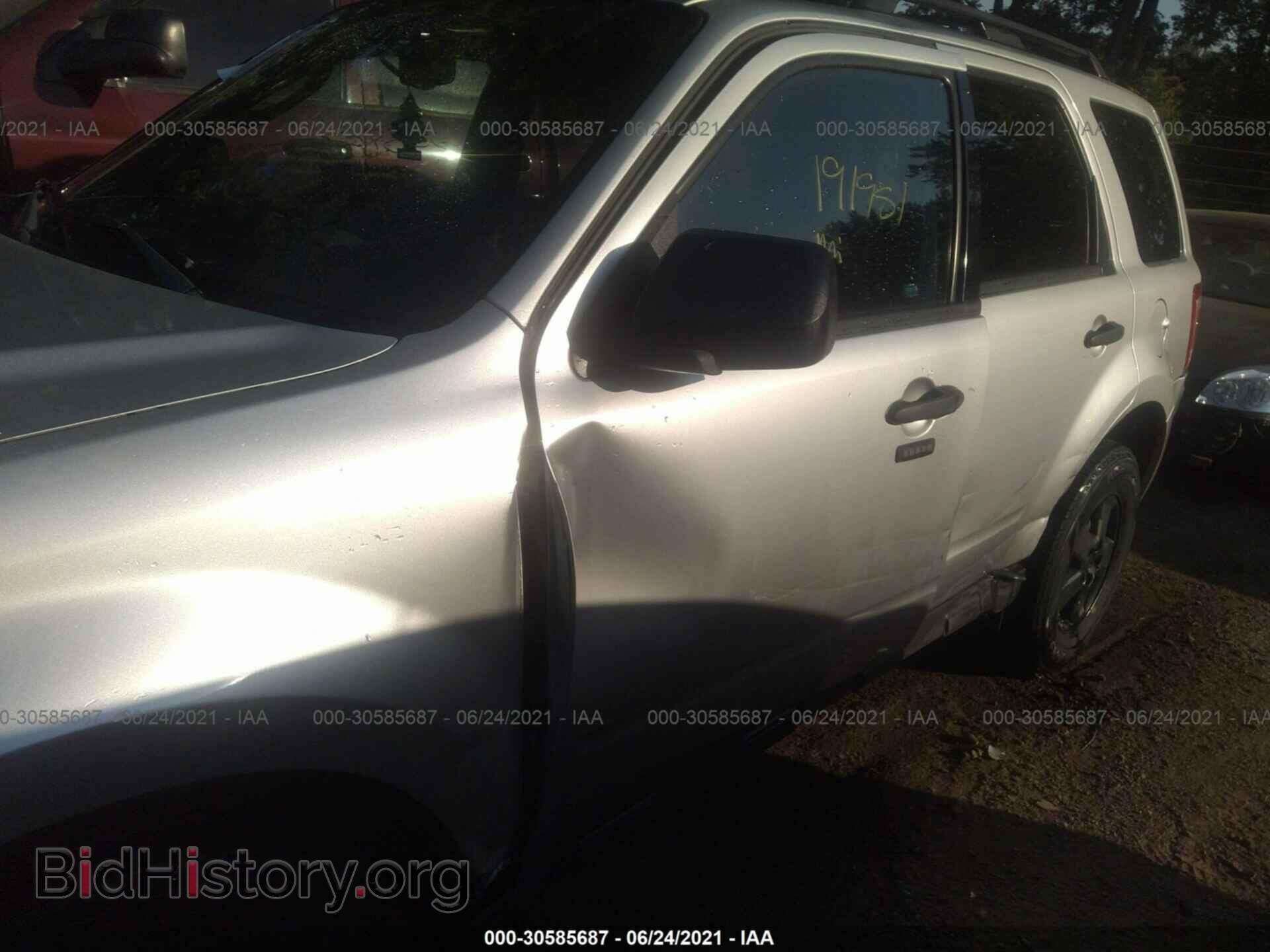 2011 FORD ESCAPE - VIN: 1FMCU0D74BKB12392 - Фото 6