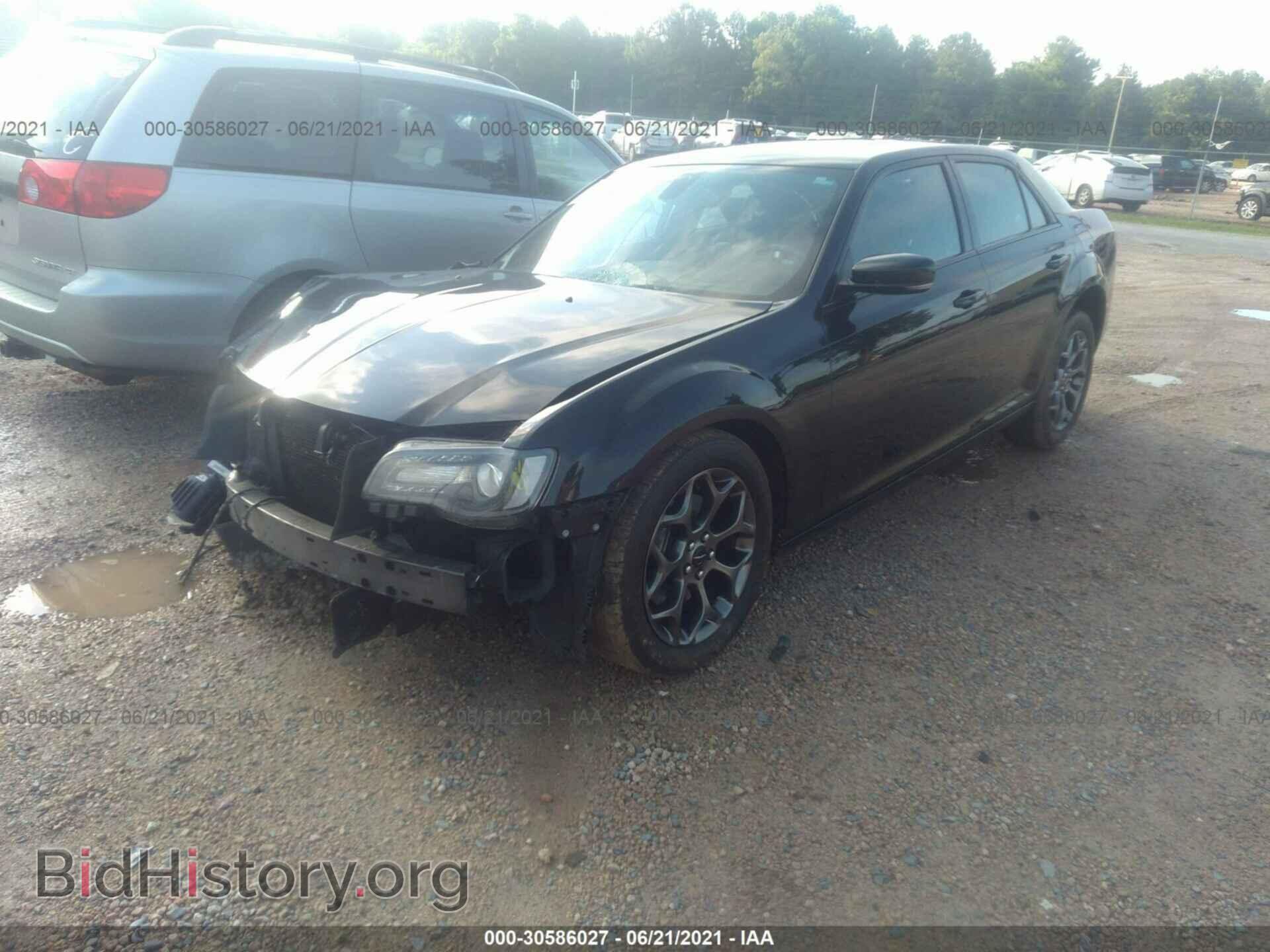 2016 CHRYSLER 300 - VIN: 2C3CCAGG2GH270287 - Фото 2