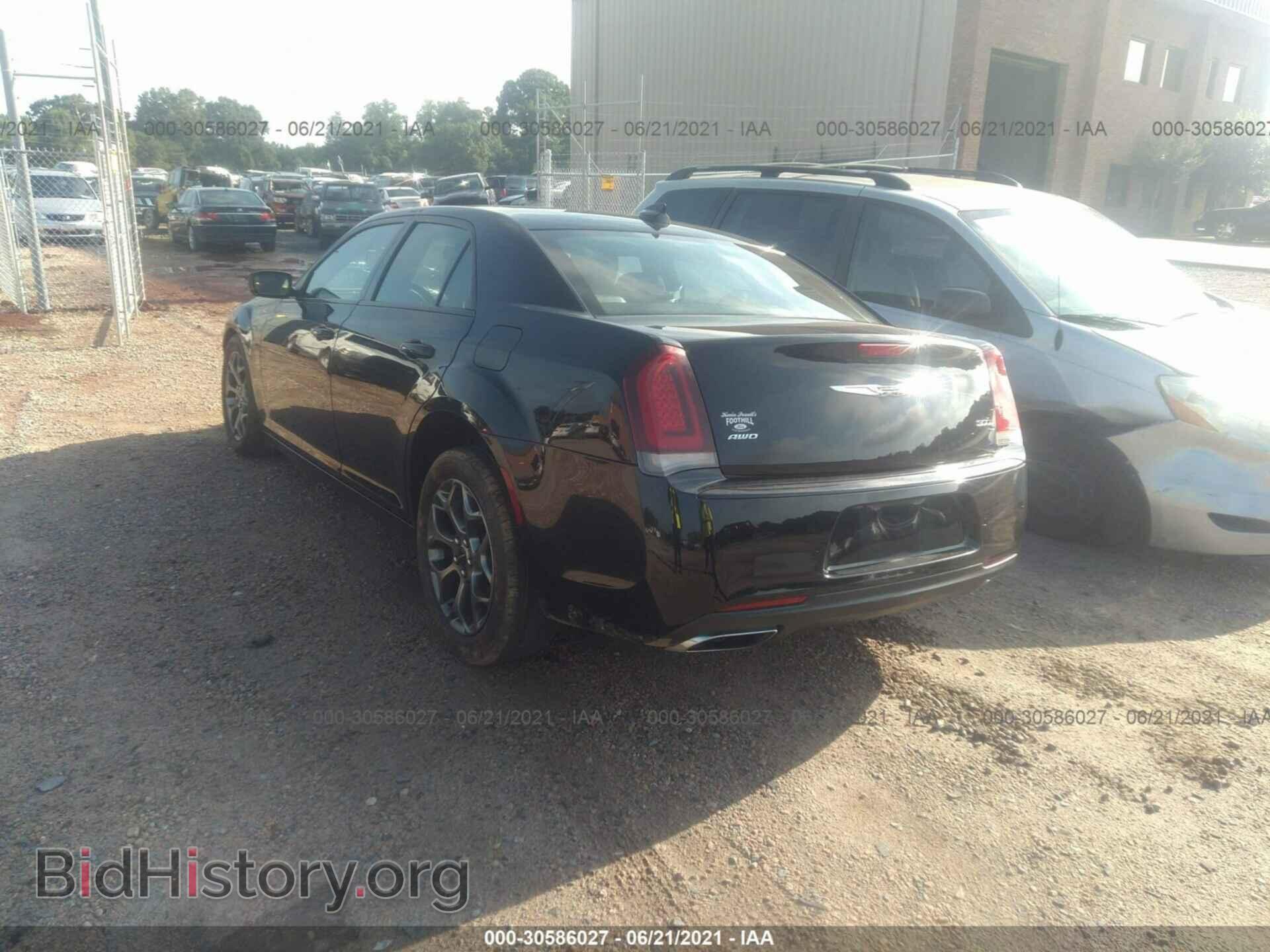 2016 CHRYSLER 300 - VIN: 2C3CCAGG2GH270287 - Фото 3