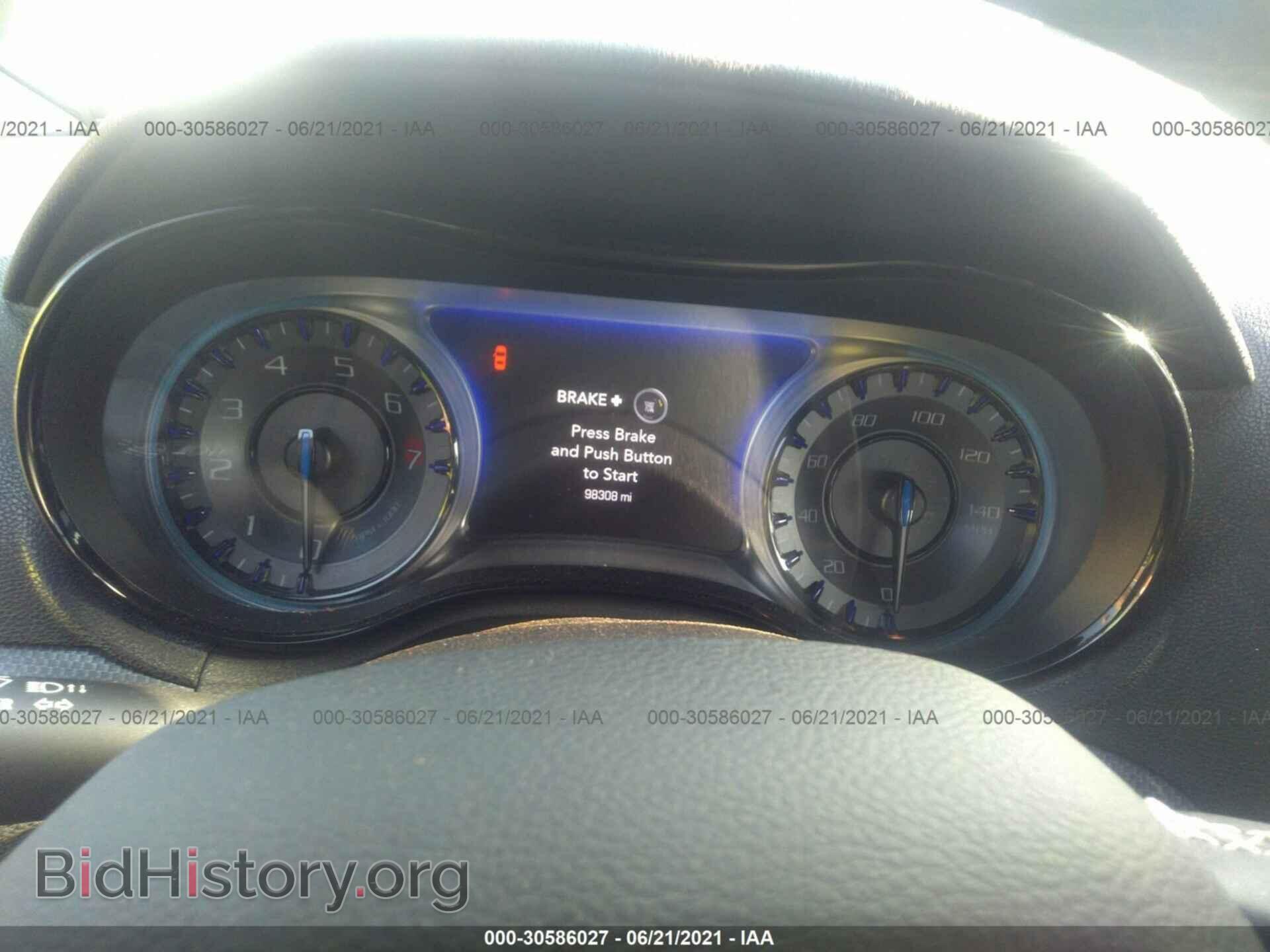 2016 CHRYSLER 300 - VIN: 2C3CCAGG2GH270287 - Фото 7