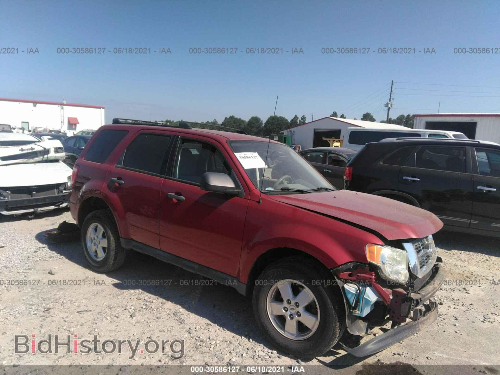 Фотография 1FMCU0C71BKA45297 - FORD ESCAPE 2011