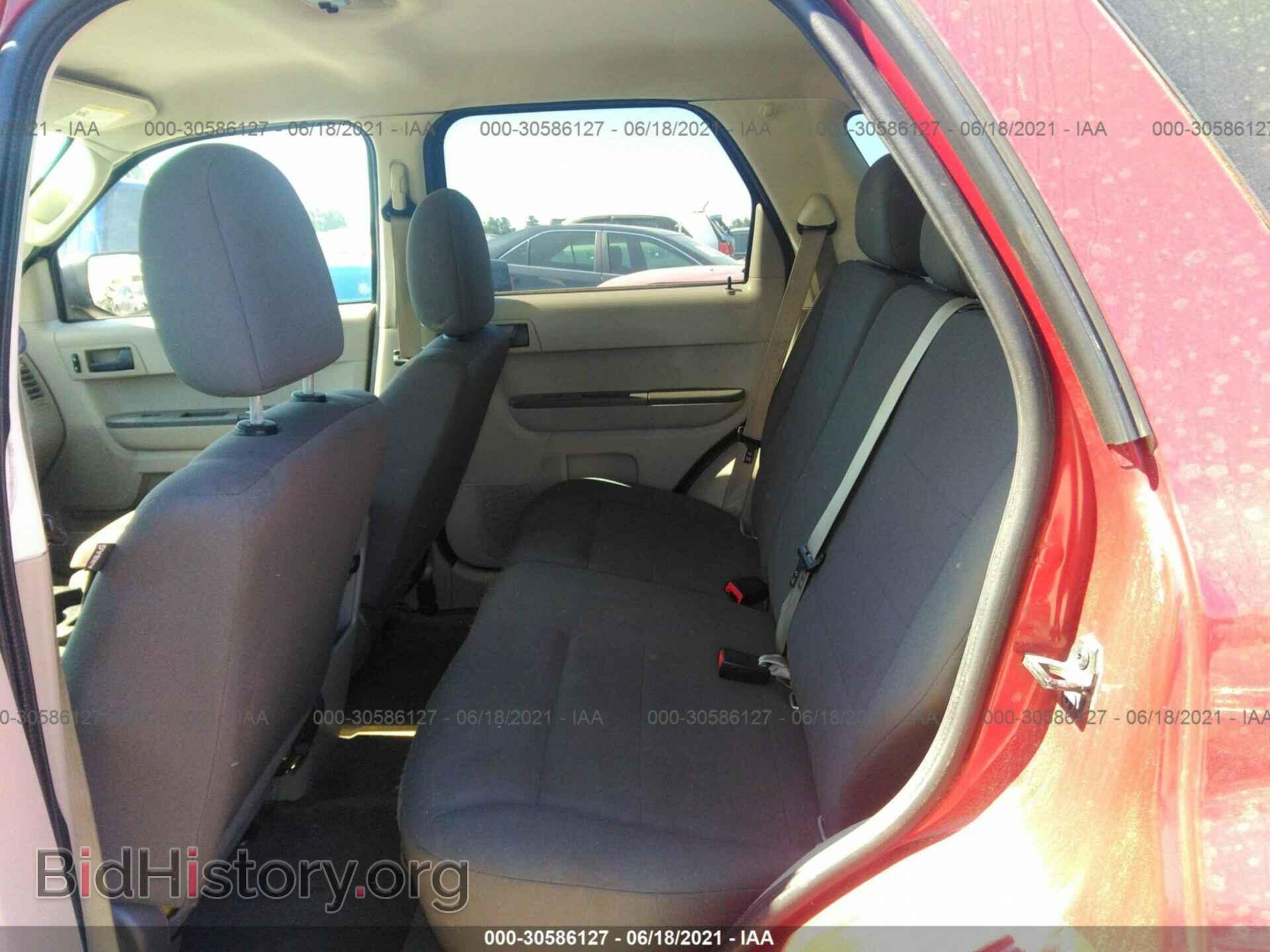 2011 FORD ESCAPE - VIN: 1FMCU0C71BKA45297 - Фото 8
