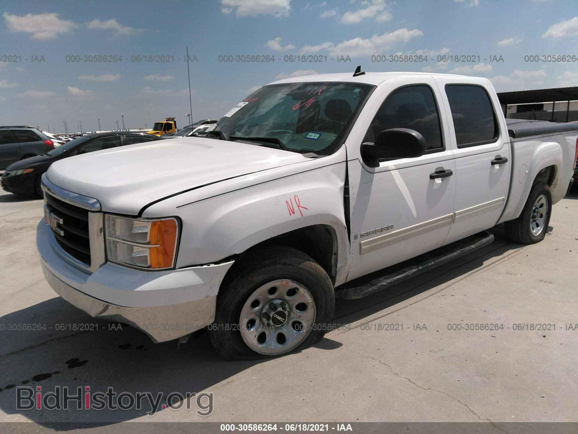 2007 GMC SIERRA 1500 - VIN: 2GTEC13C771710875 - Фото 2