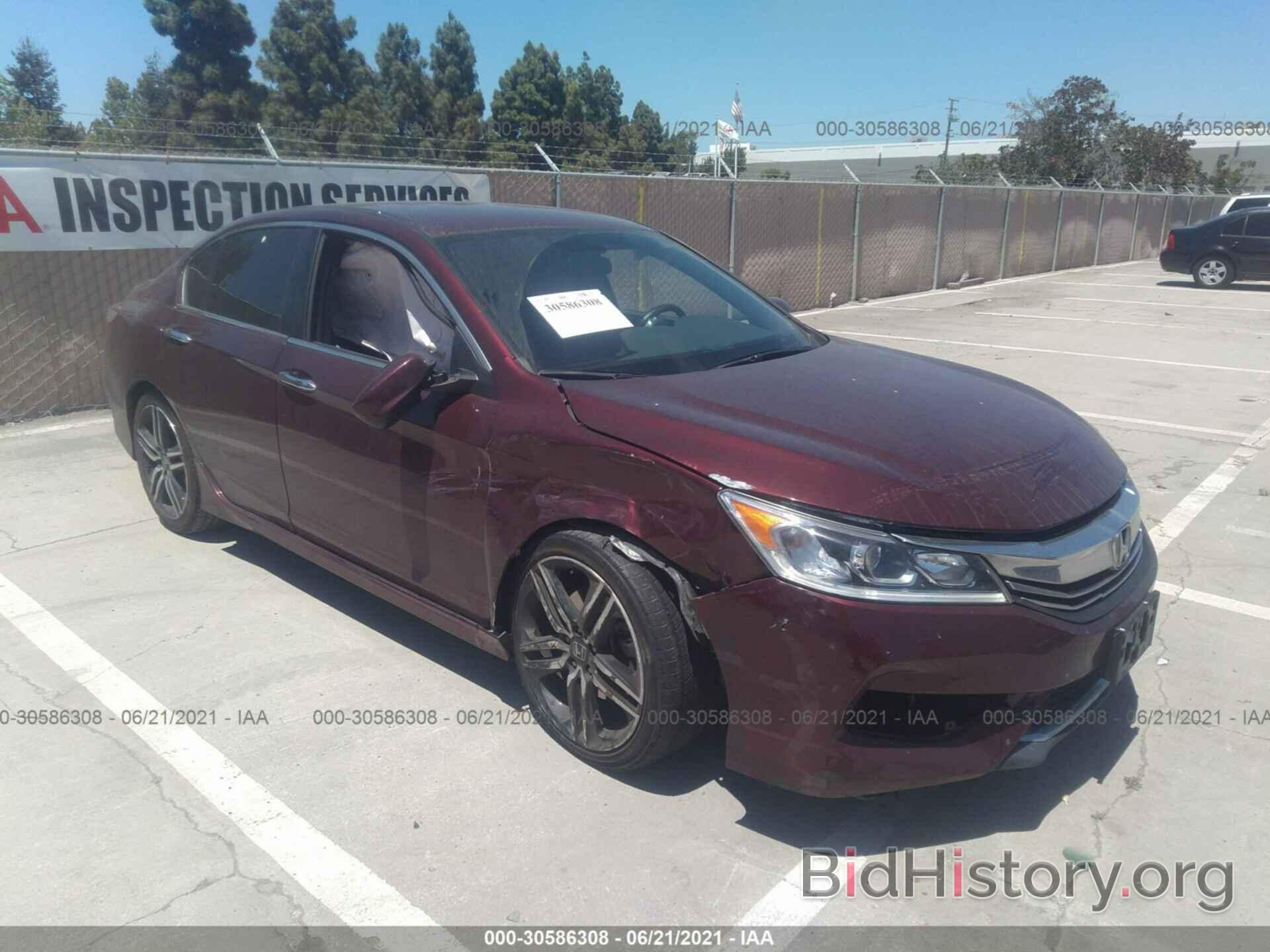 Photo 1HGCR2F13HA067813 - HONDA ACCORD SEDAN 2017