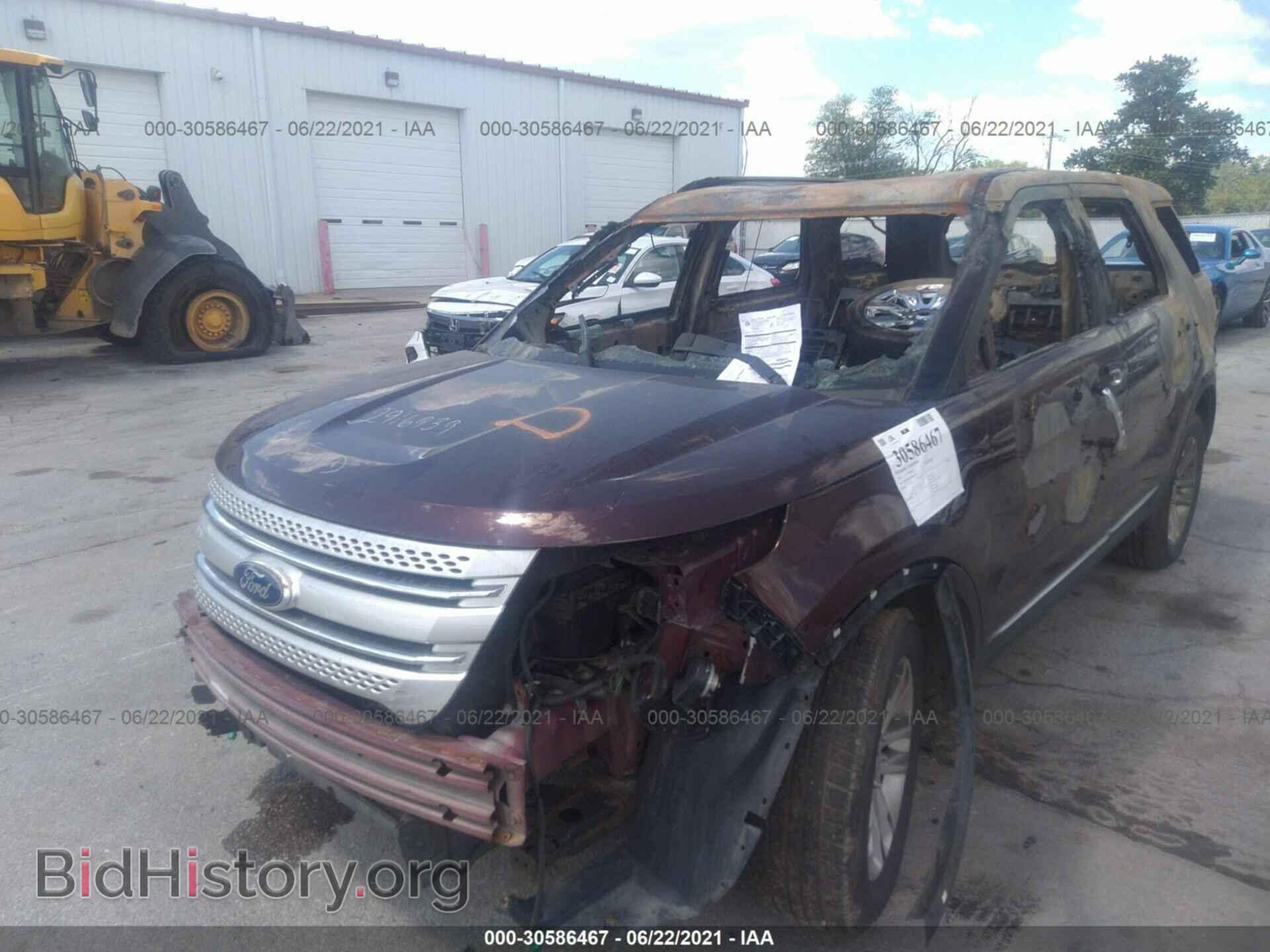 2011 FORD EXPLORER - VIN: 1FMHK7D87BGA06714 - Photo 2