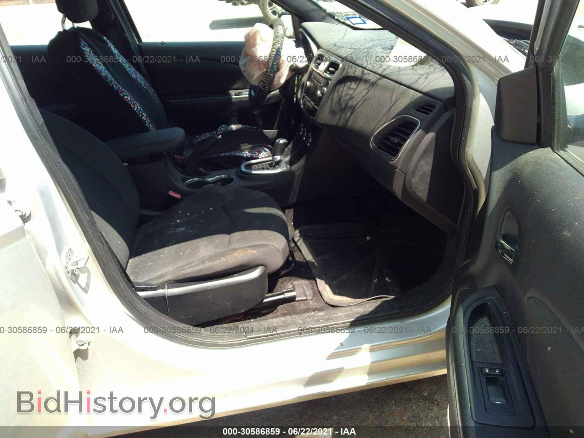 2012 CHRYSLER 200 - VIN: 1C3CCBBB1CN127091 - Фото 5