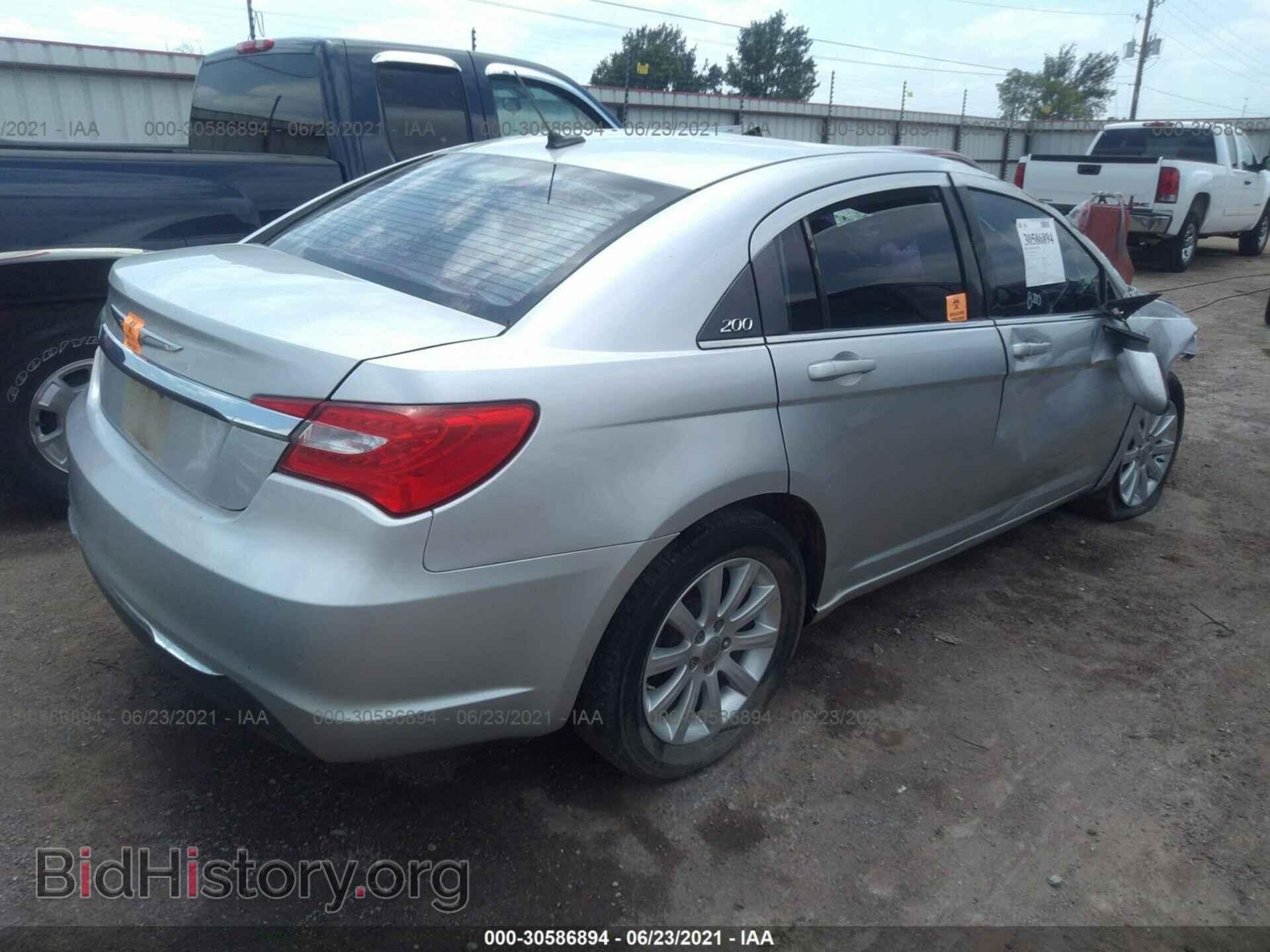 2012 CHRYSLER 200 - VIN: 1C3CCBBB5CN101741 - Photo 4