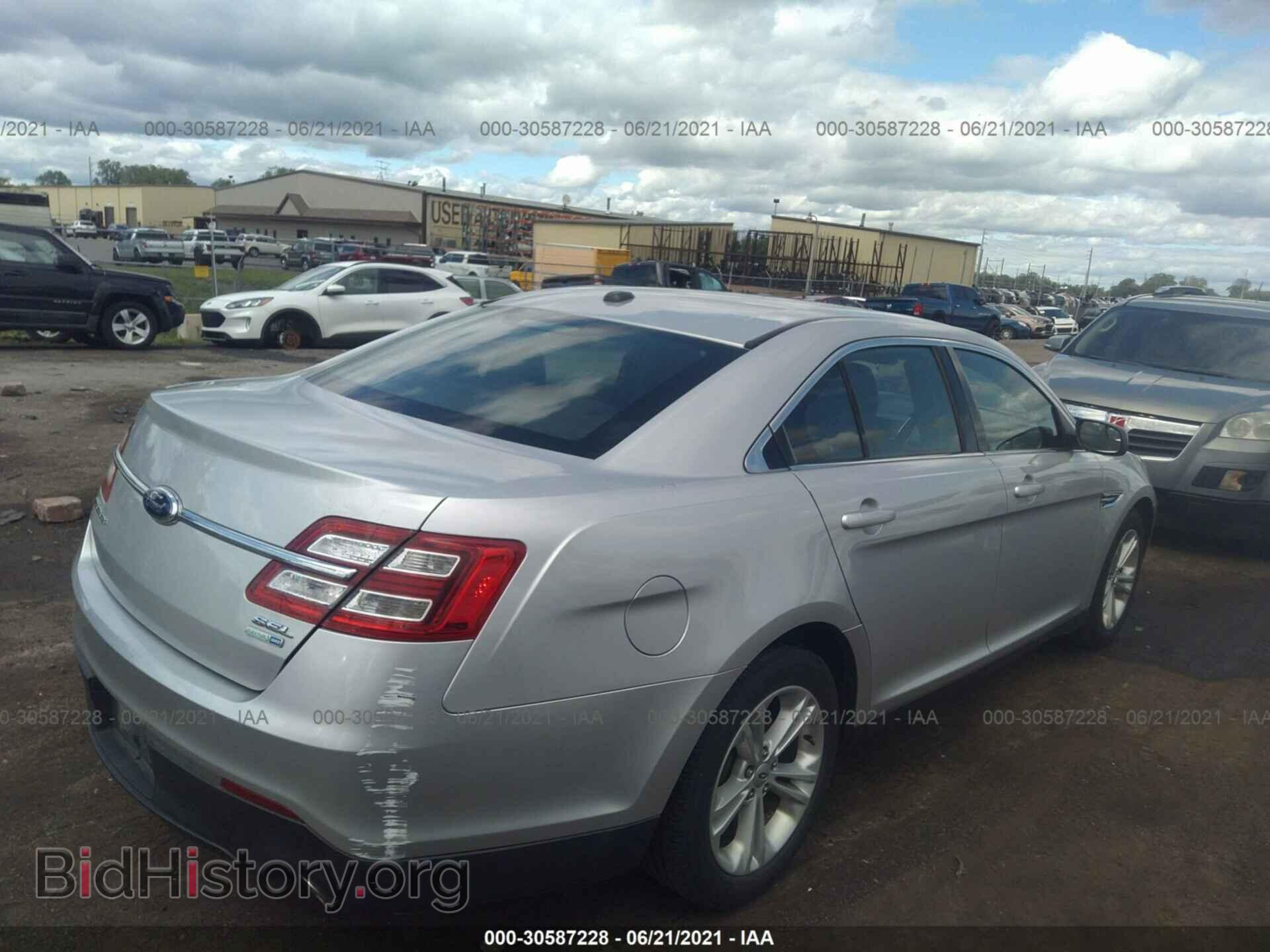 2014 FORD TAURUS - VIN: 1FAHP2H81EG174846 - Фото 4
