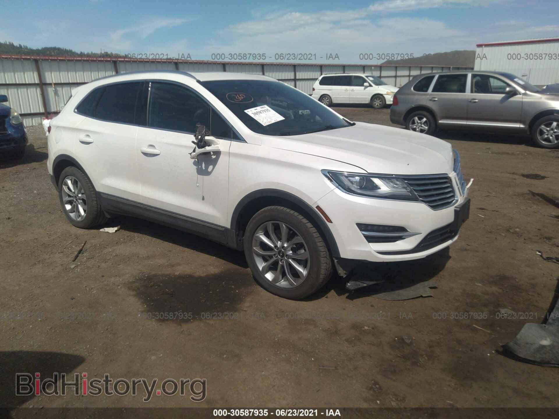 Фотография 5LMCJ2D90HUL35111 - LINCOLN MKC 2017