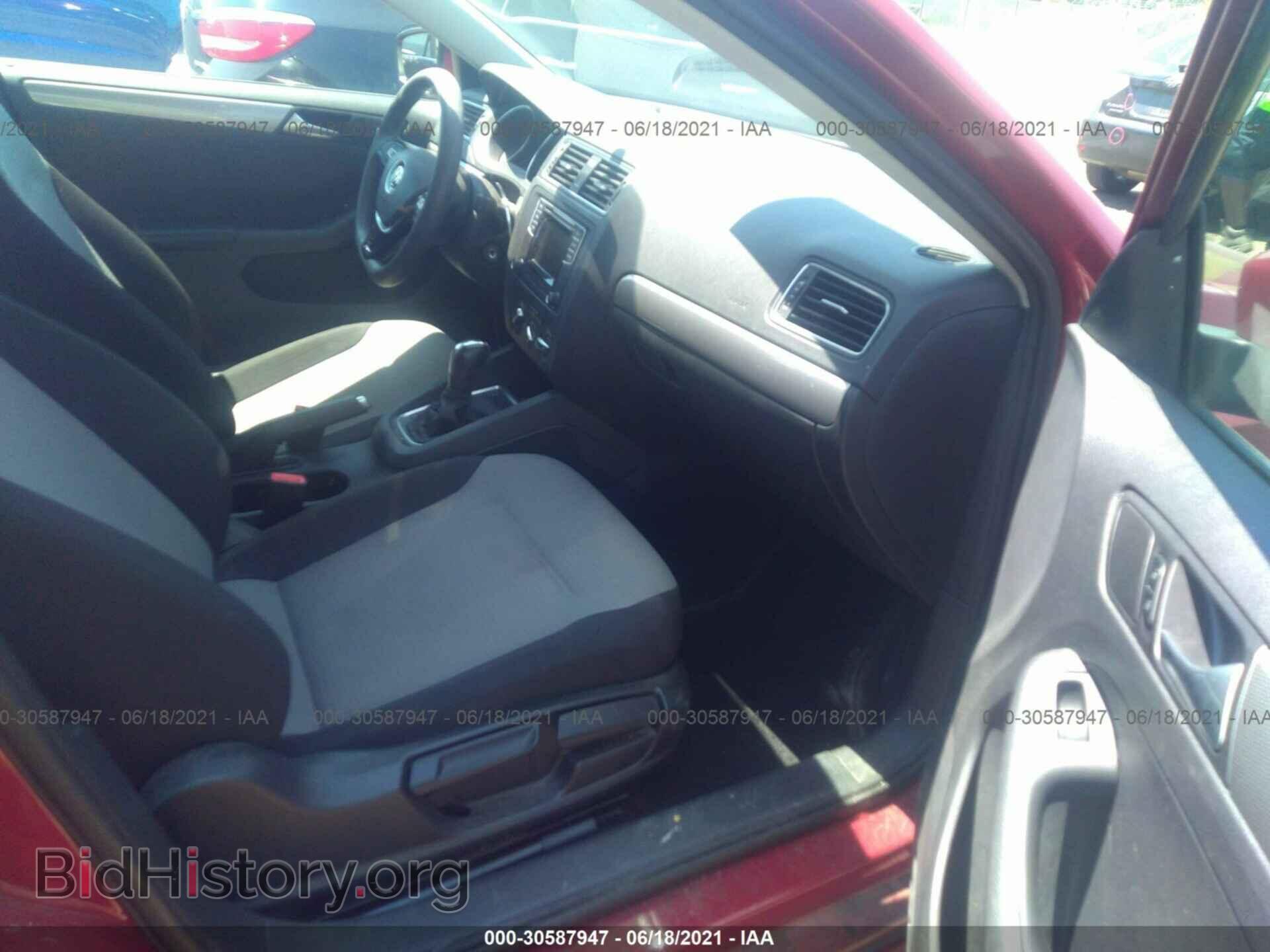 2017 VOLKSWAGEN JETTA - VIN: 3VW2B7AJ6HM409614 - Фото 5
