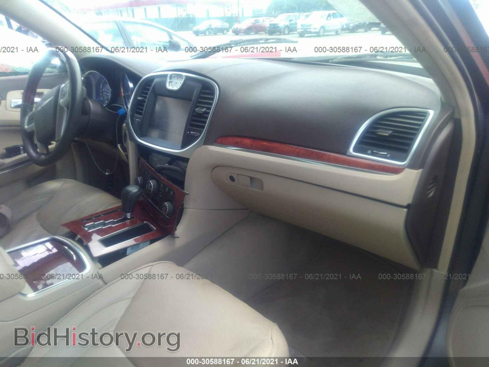 2011 CHRYSLER 300 - VIN: 2C3CA6CT9BH595985 - Фото 5