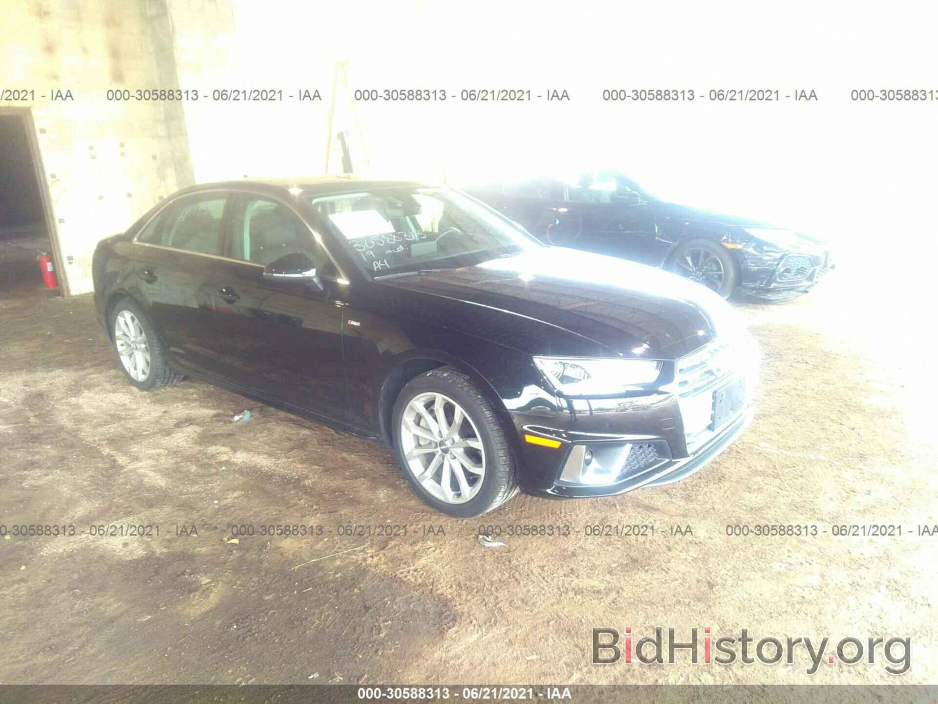 Photo WAUDNAF4XKA047565 - AUDI A4 2019