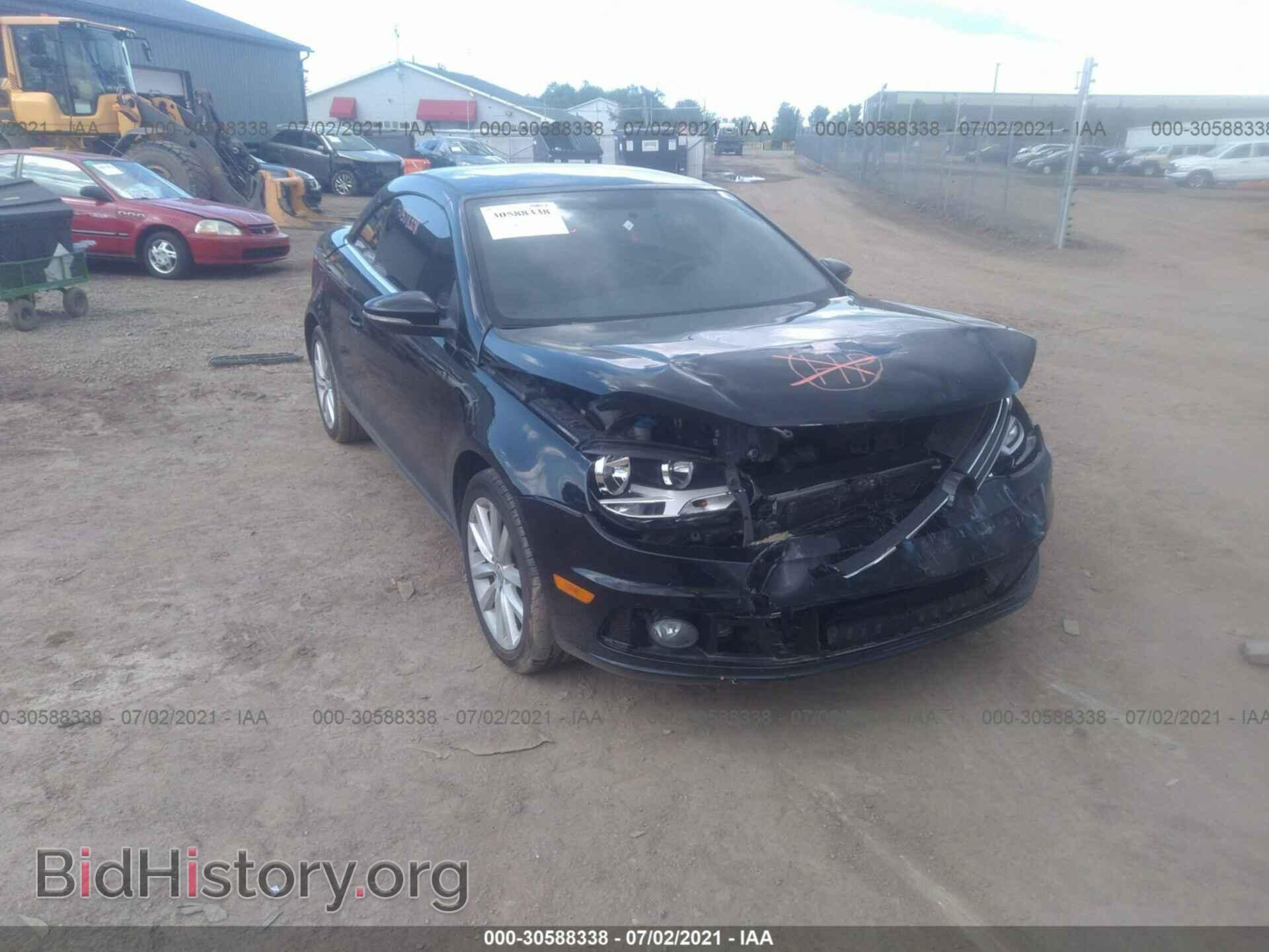 Photo WVWBW8AH1DV007963 - VOLKSWAGEN EOS 2013