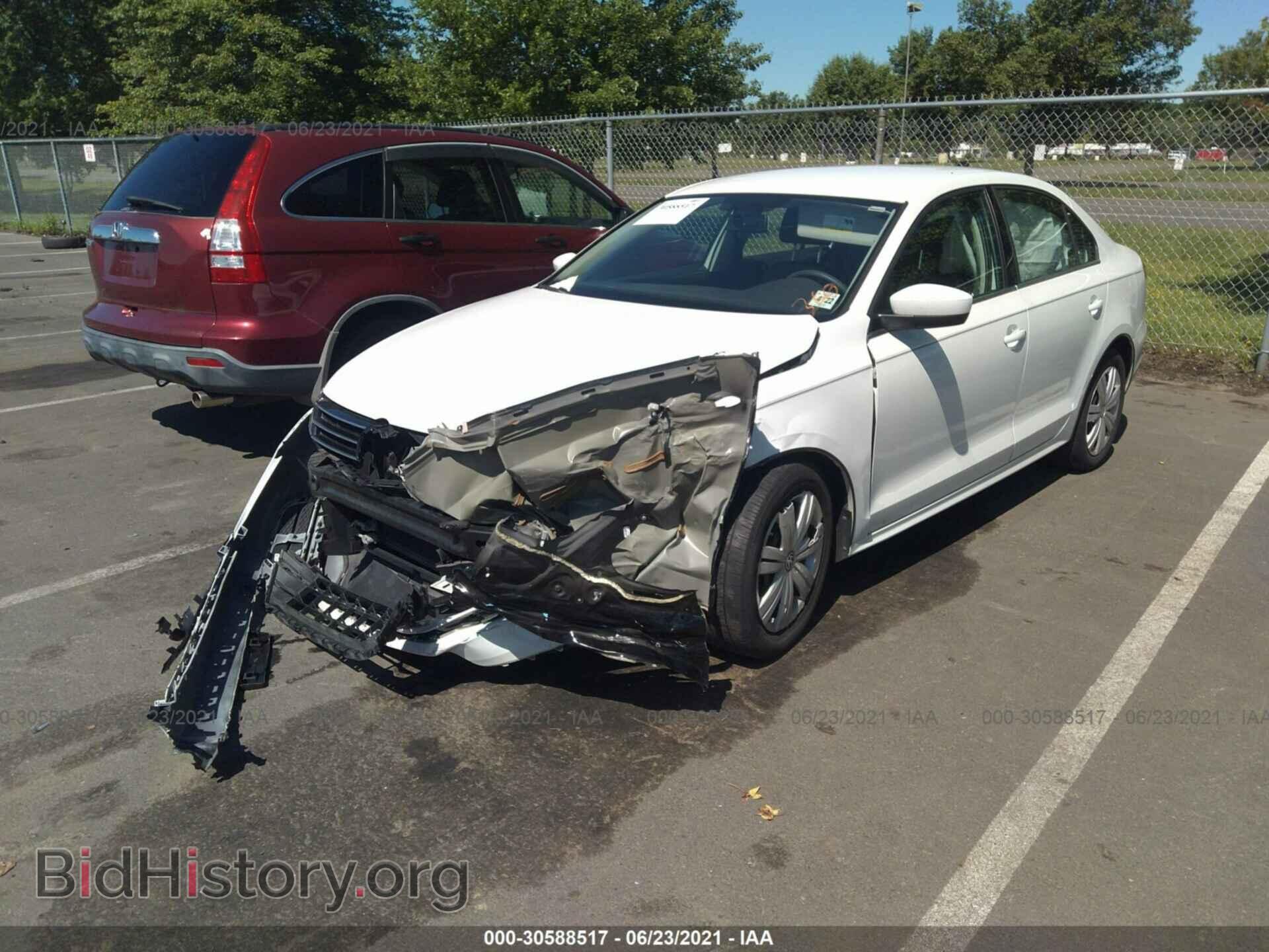 2017 VOLKSWAGEN JETTA - VIN: 3VW2B7AJ1HM306066 - Фото 2
