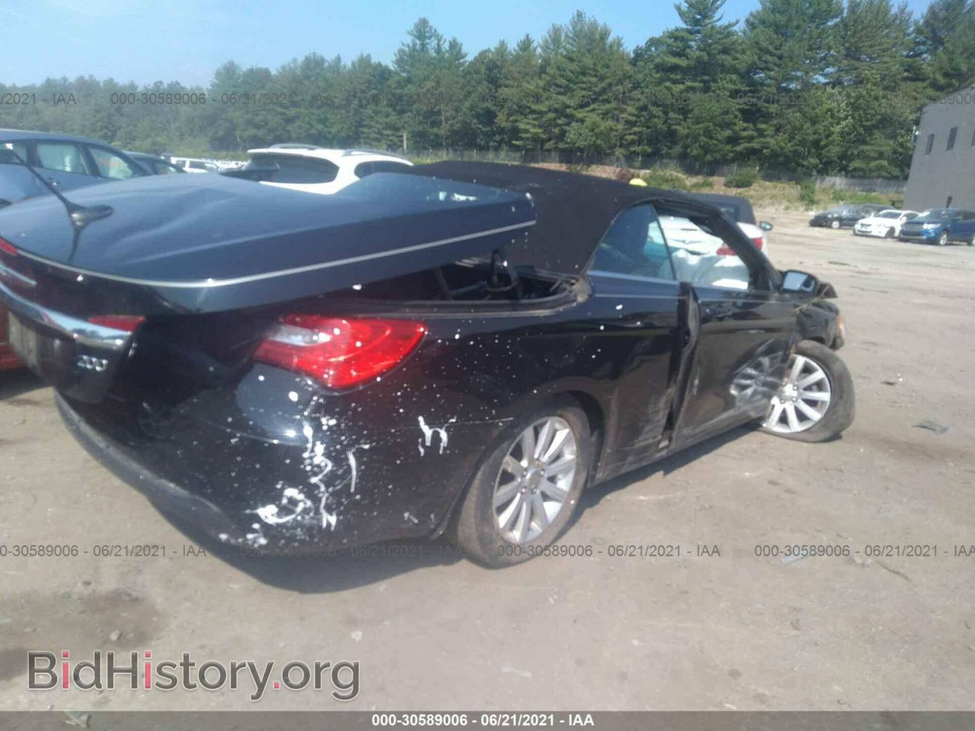 2012 CHRYSLER 200 - VIN: 1C3BCBEB7CN215568 - Фото 4