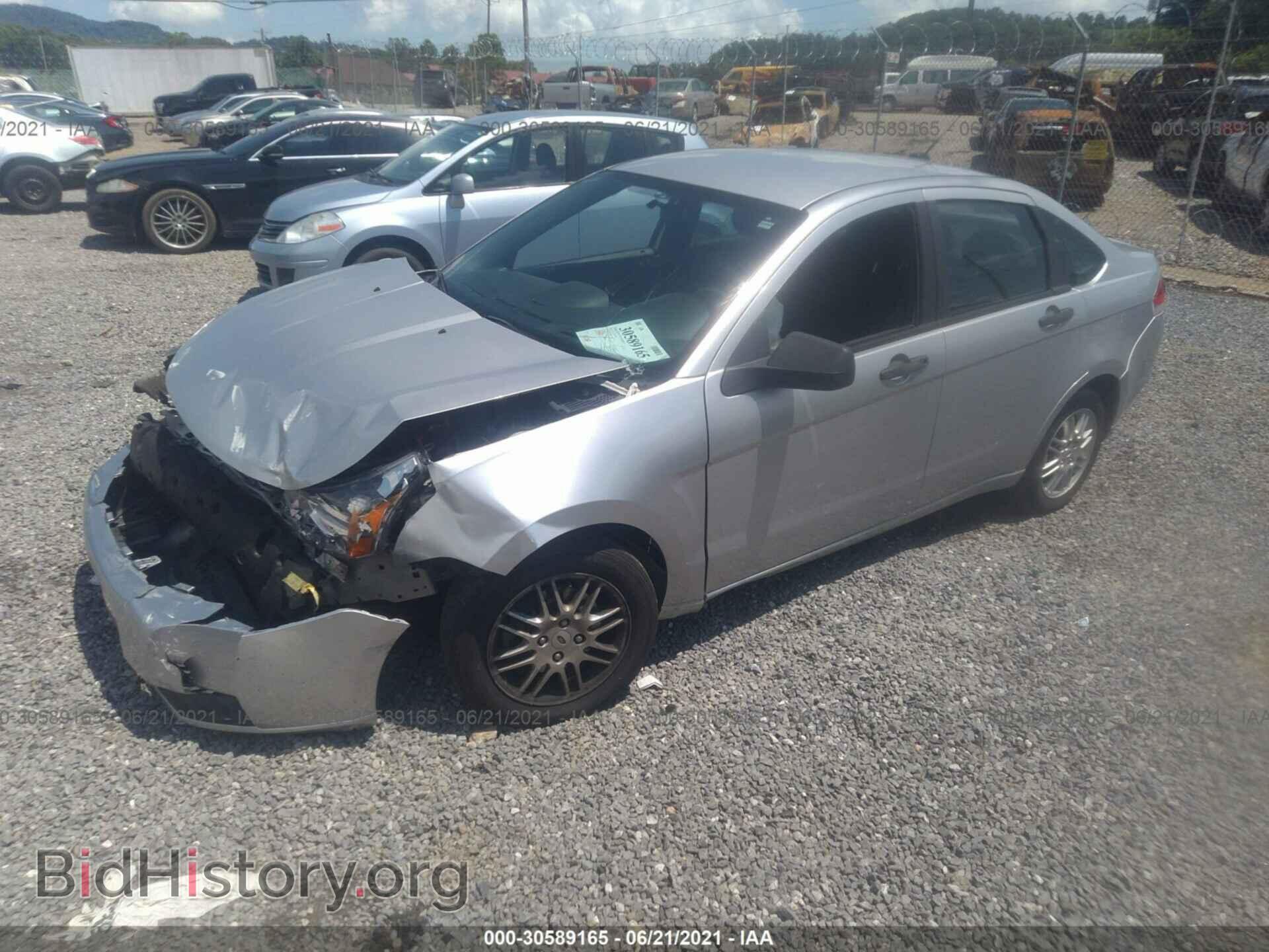 2011 FORD FOCUS - VIN: 1FAHP3FN6BW110298 - Фото 2
