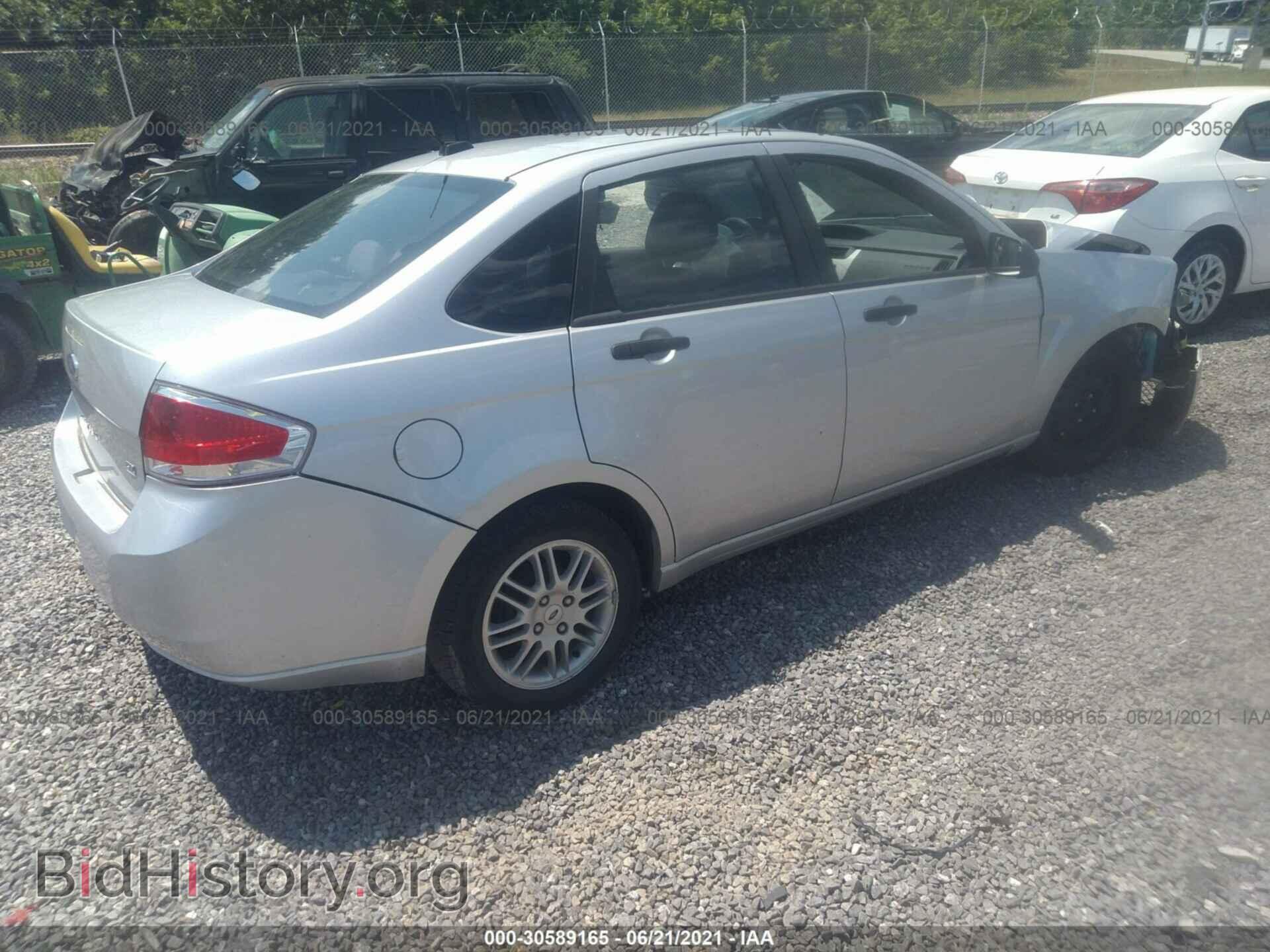 2011 FORD FOCUS - VIN: 1FAHP3FN6BW110298 - Фото 4