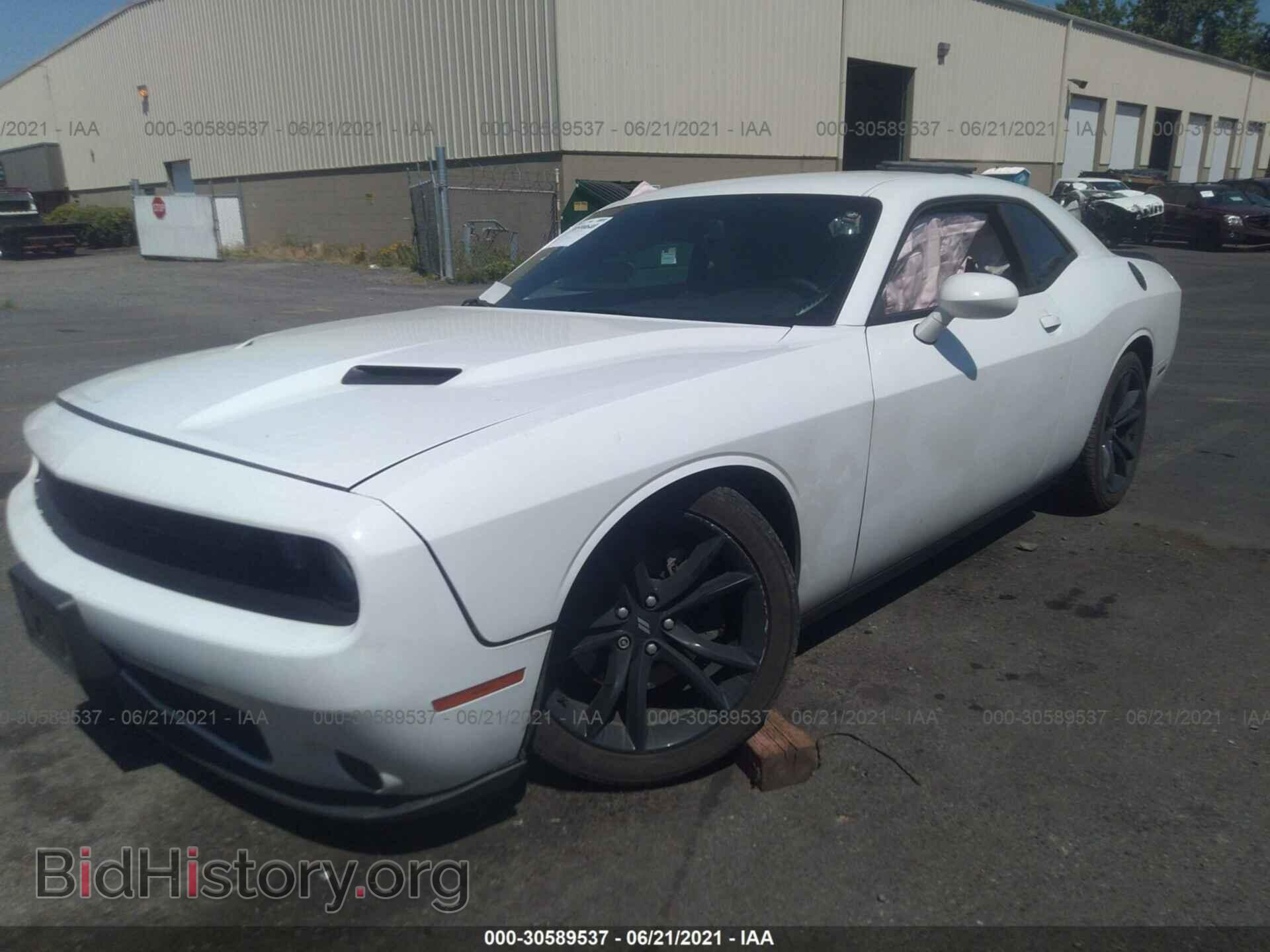 2018 DODGE CHALLENGER - VIN: 2C3CDZAG8JH112144 - Фото 2