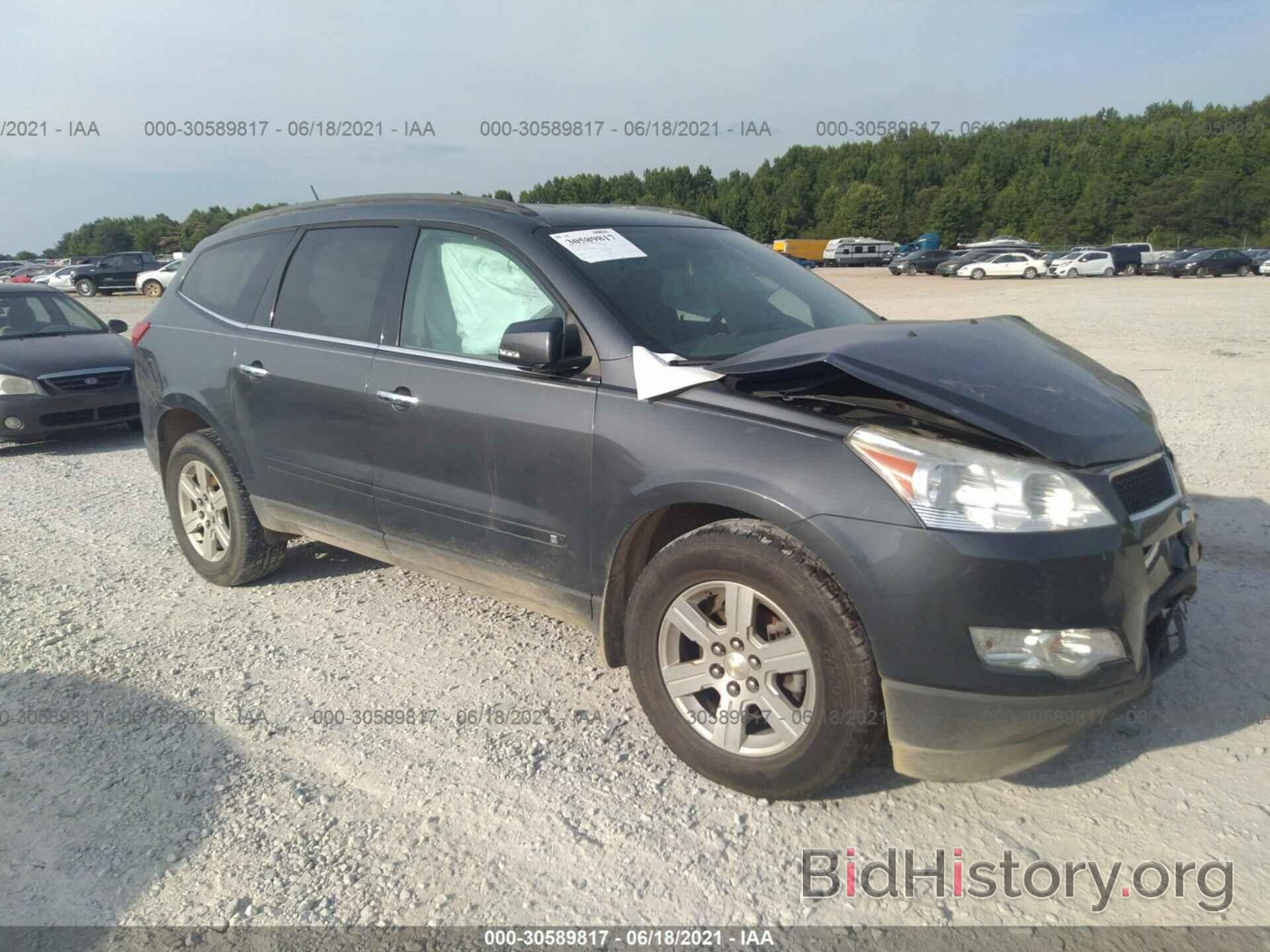 Photo 1GNLVFED5AS144105 - CHEVROLET TRAVERSE 2010