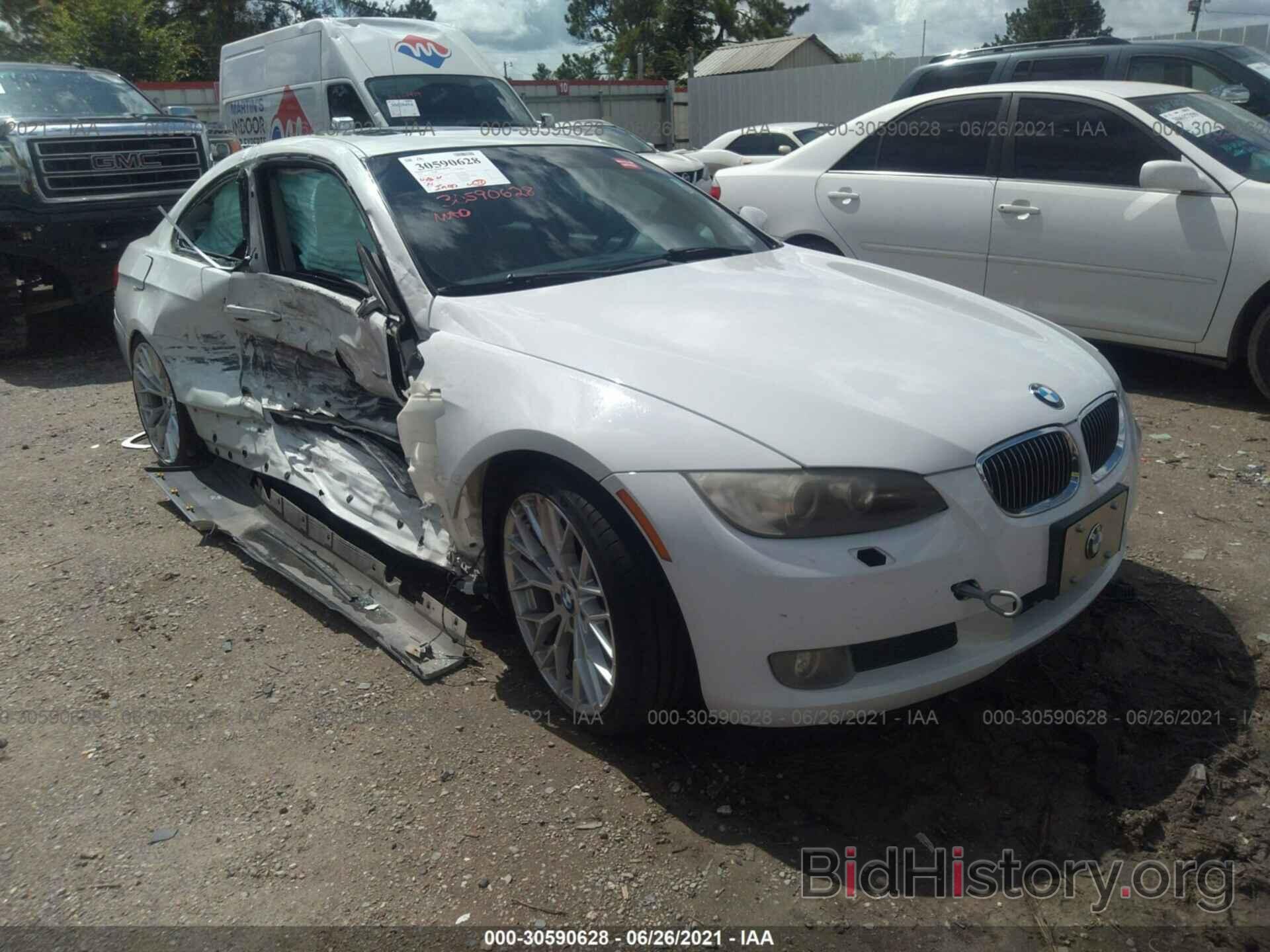 Photo WBAWV1C58AP124208 - BMW 3 SERIES 2010