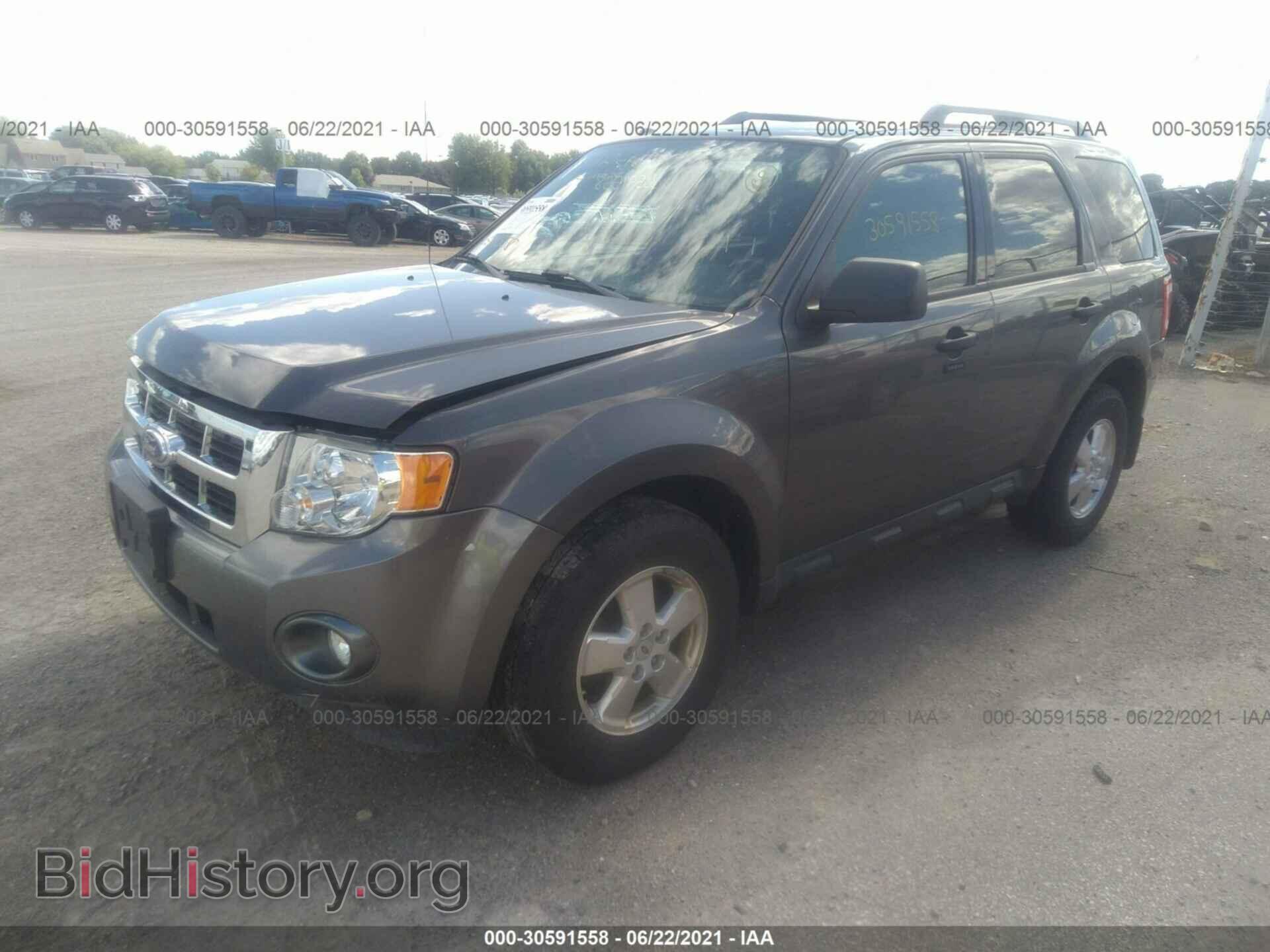 2011 FORD ESCAPE - VIN: 1FMCU9DG4BKC60773 - Фото 2