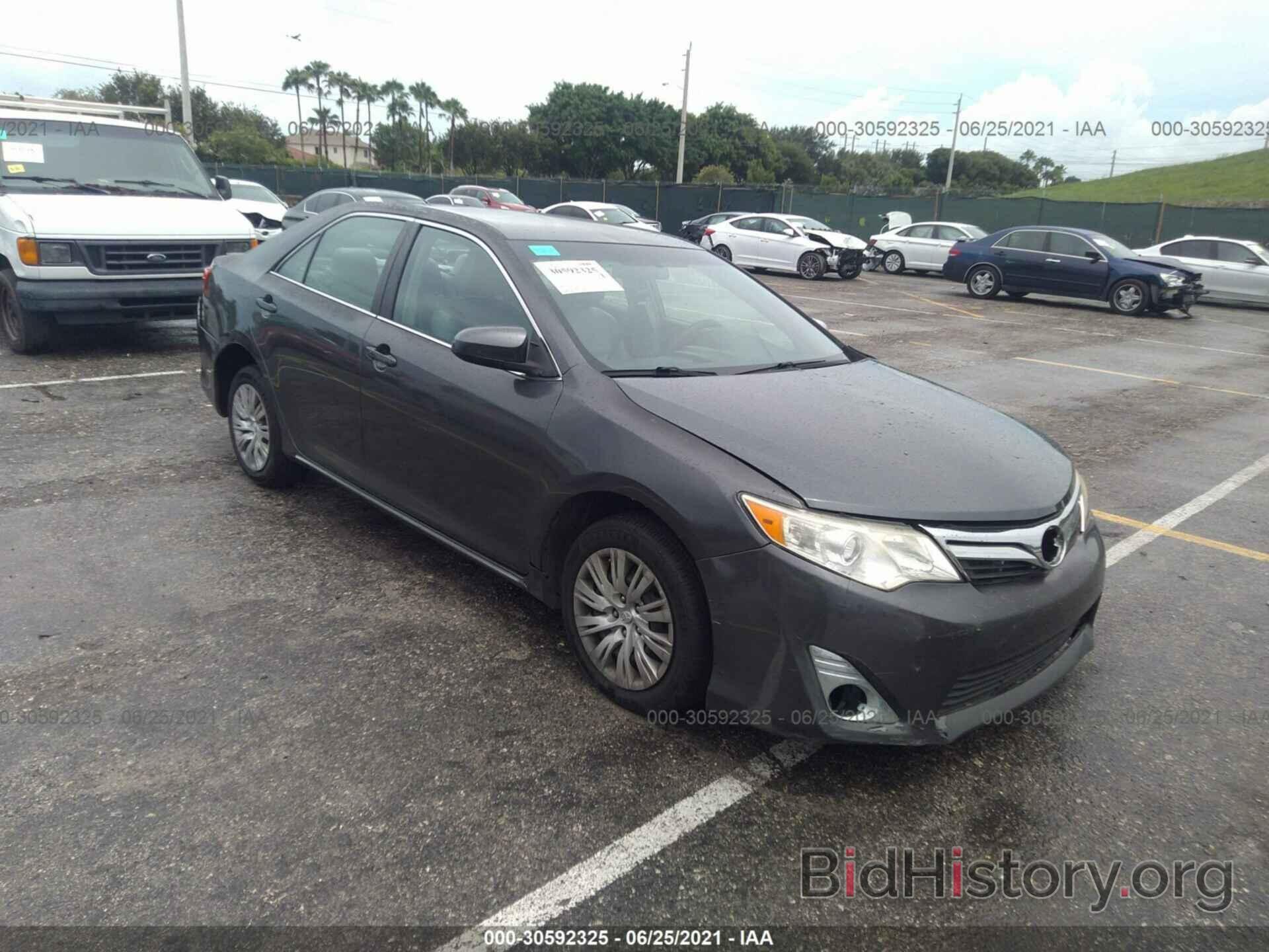 Photo 4T4BF1FK5CR212817 - TOYOTA CAMRY 2012