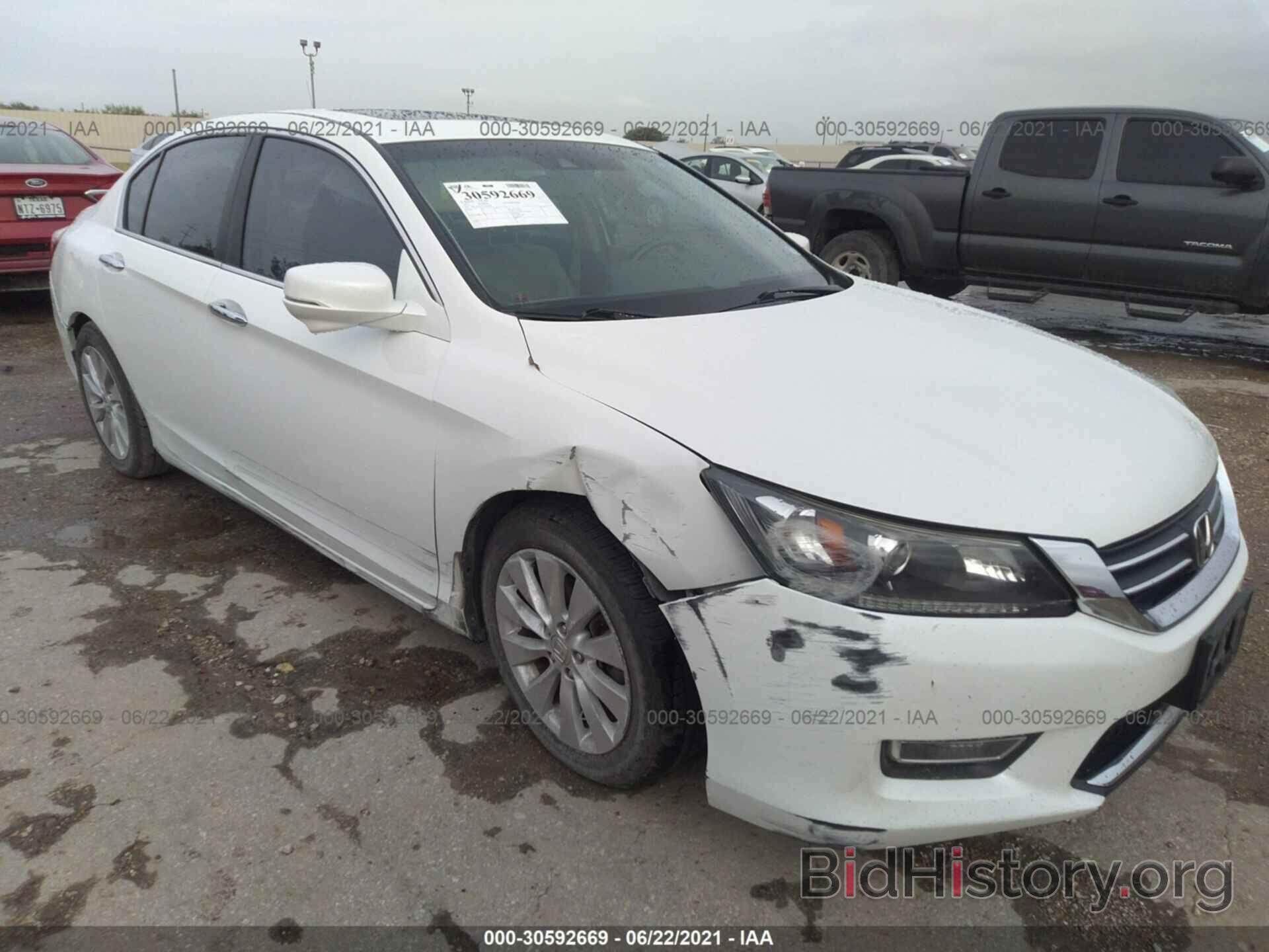 Photo 1HGCR2F87DA224878 - HONDA ACCORD SDN 2013