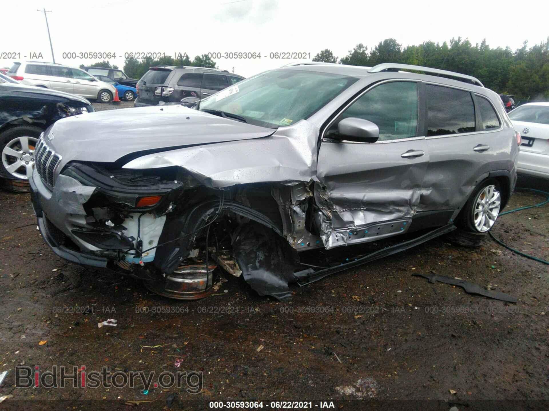 2019 JEEP CHEROKEE - VIN: 1C4PJLCB6KD270145 - Фото 2