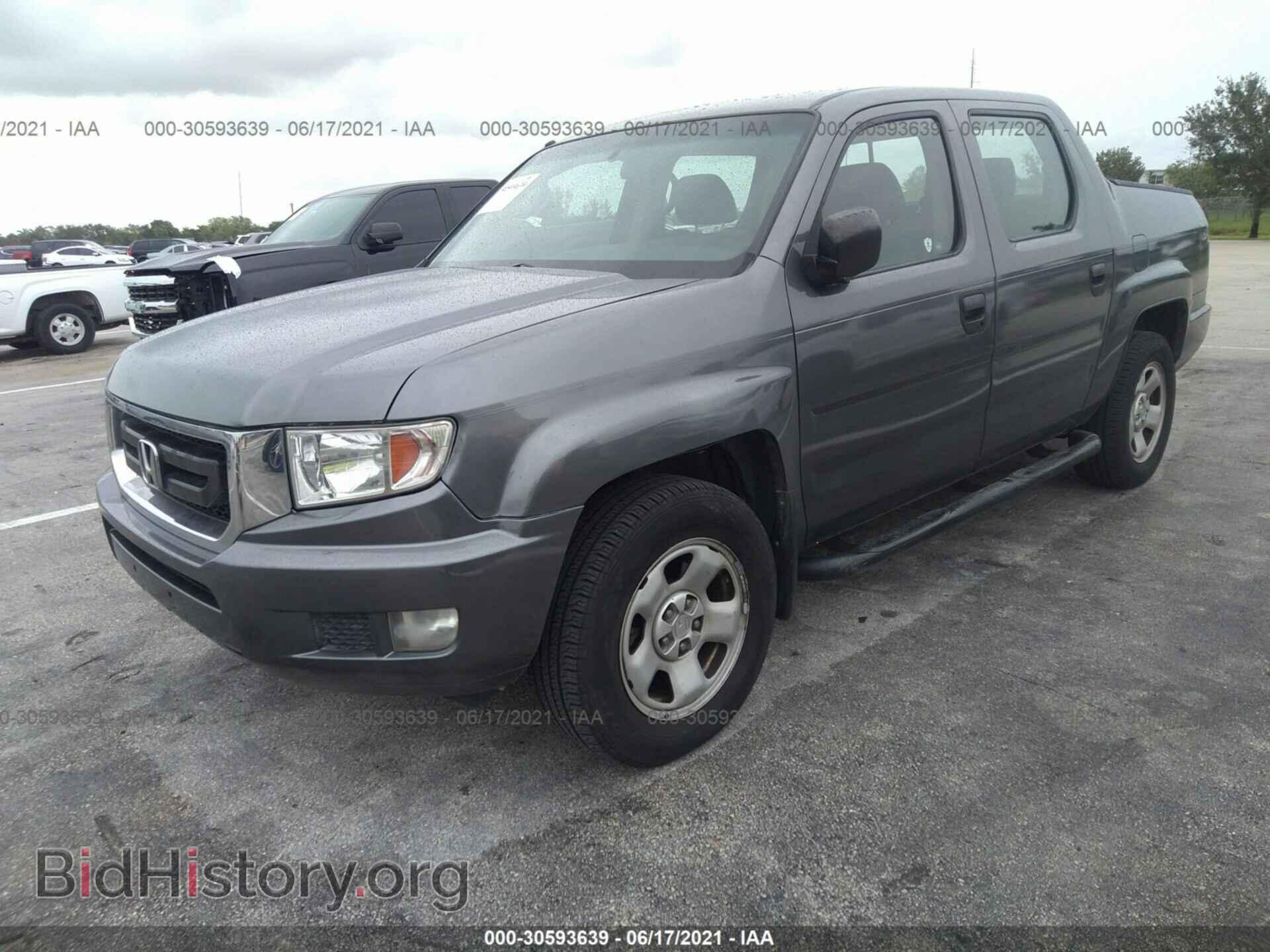 2011 HONDA RIDGELINE - VIN: 5FPYK1F25BB010840 - Фото 2