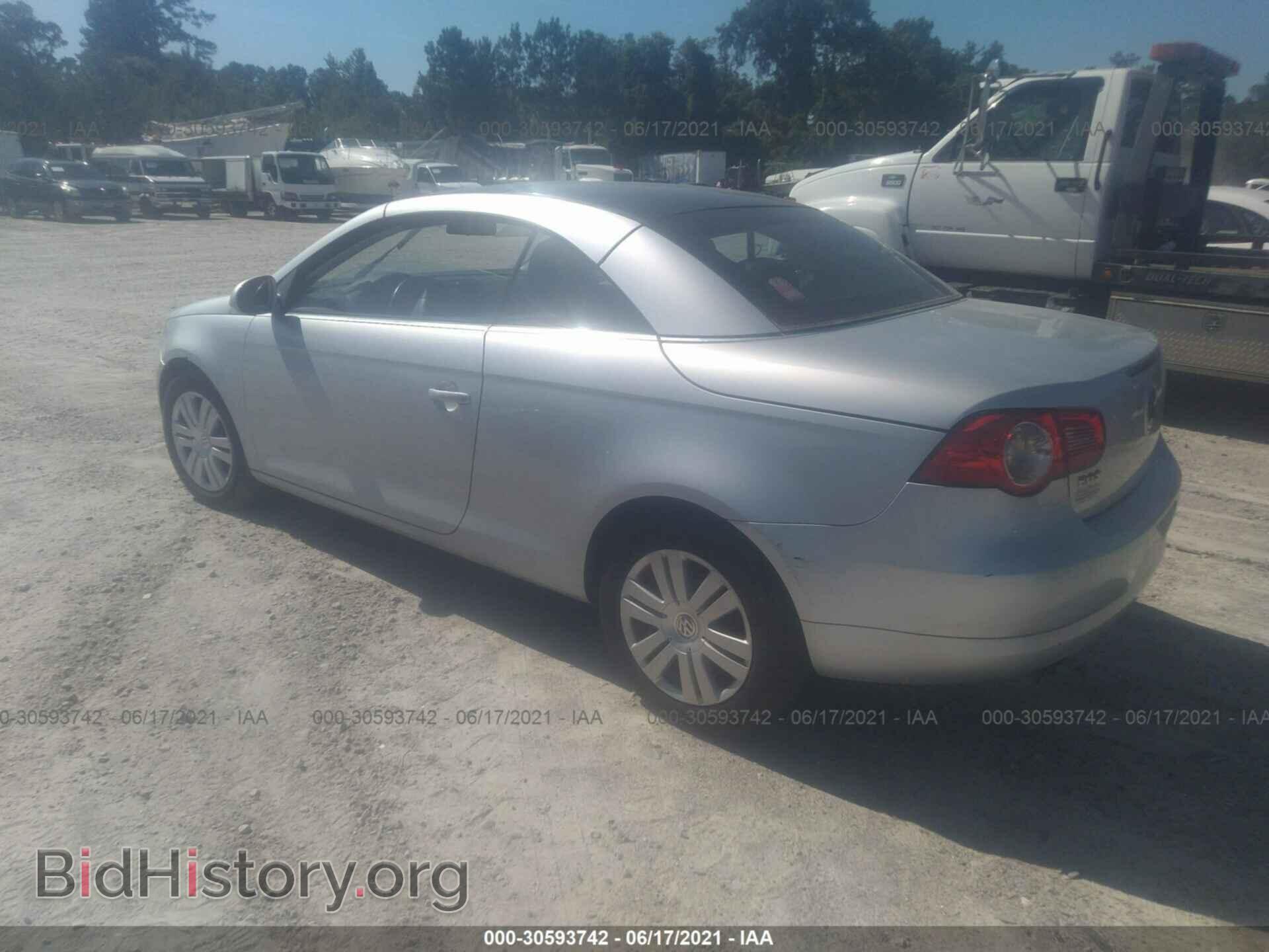2007 VOLKSWAGEN EOS - VIN: WVWBA71F47V011176 - Фото 3