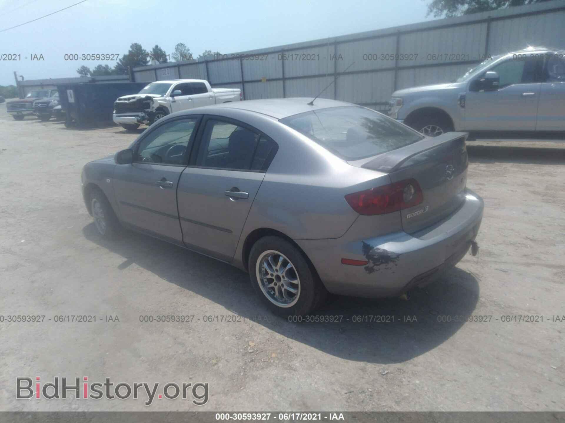 2006 MAZDA MAZDA3 - VIN: JM1BK12F461408319 - Фото 3