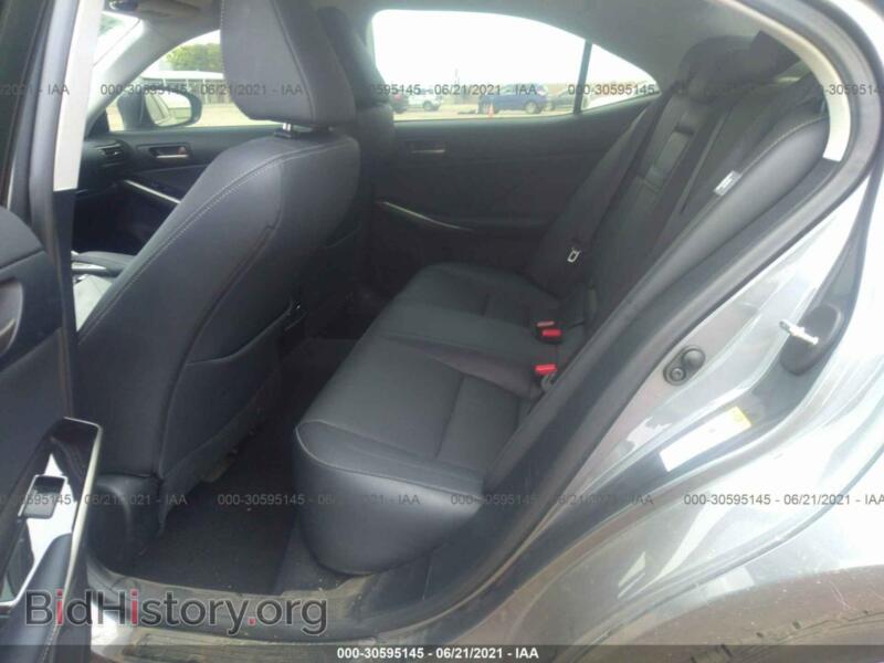 2017 Lexus IS (VIN JTHBA1D2XH5045824) — фото 8 из 11