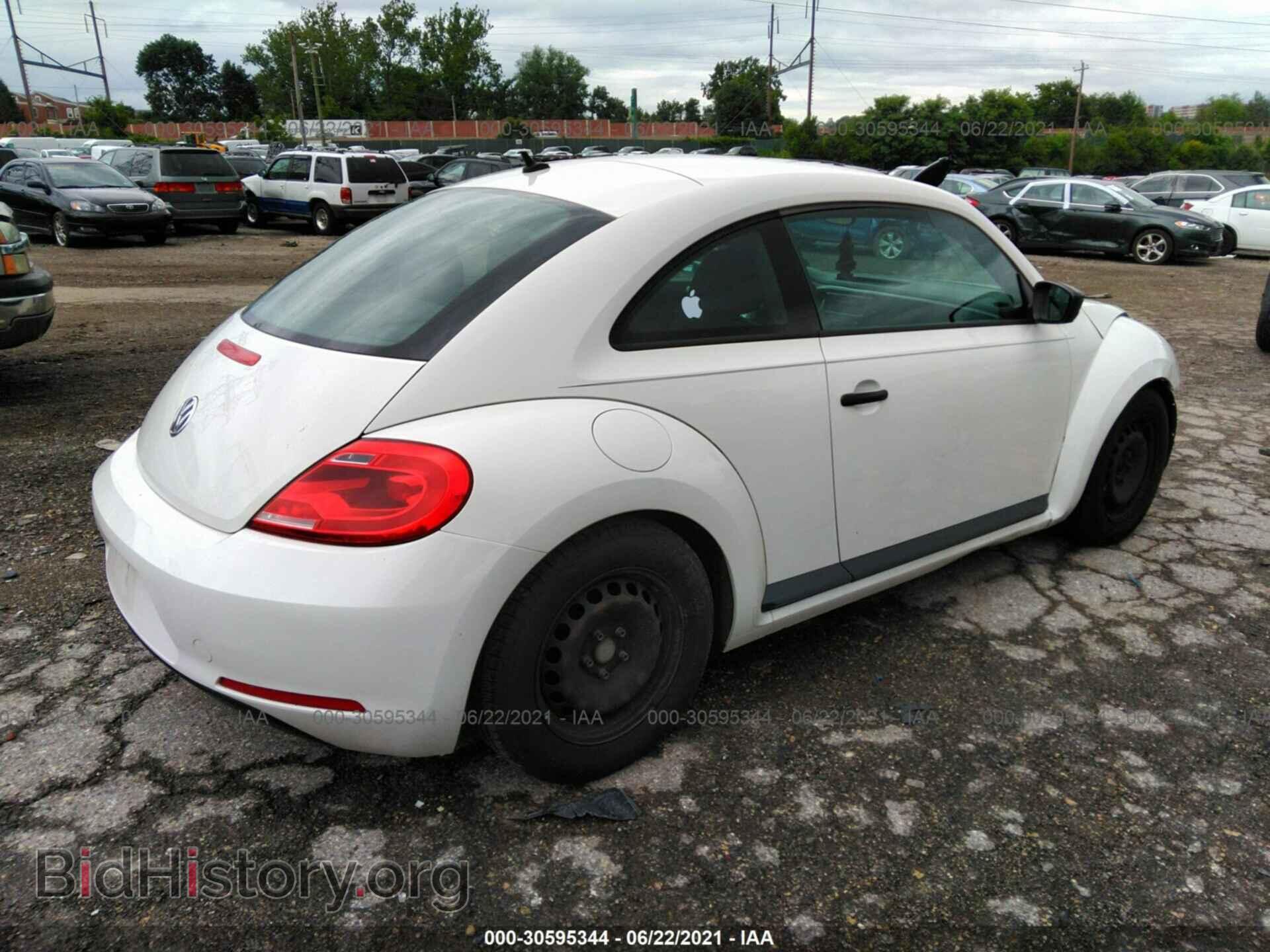 2012 VOLKSWAGEN BEETLE - VIN: 3VWFP7AT9CM652427 - Фото 4