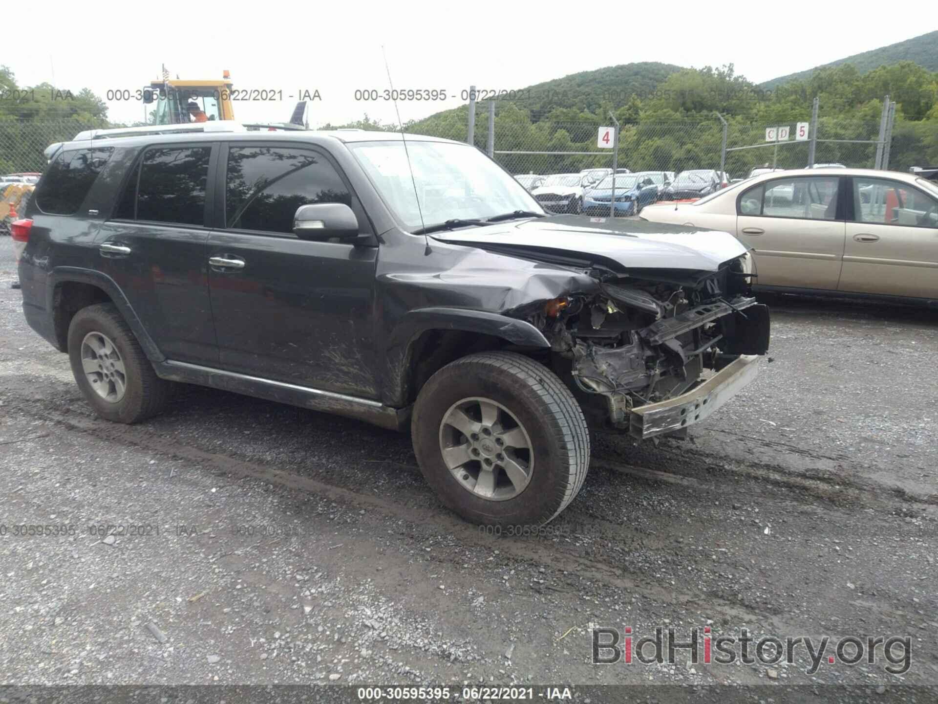 Фотография JTEBU5JR5B5068416 - TOYOTA 4RUNNER 2011