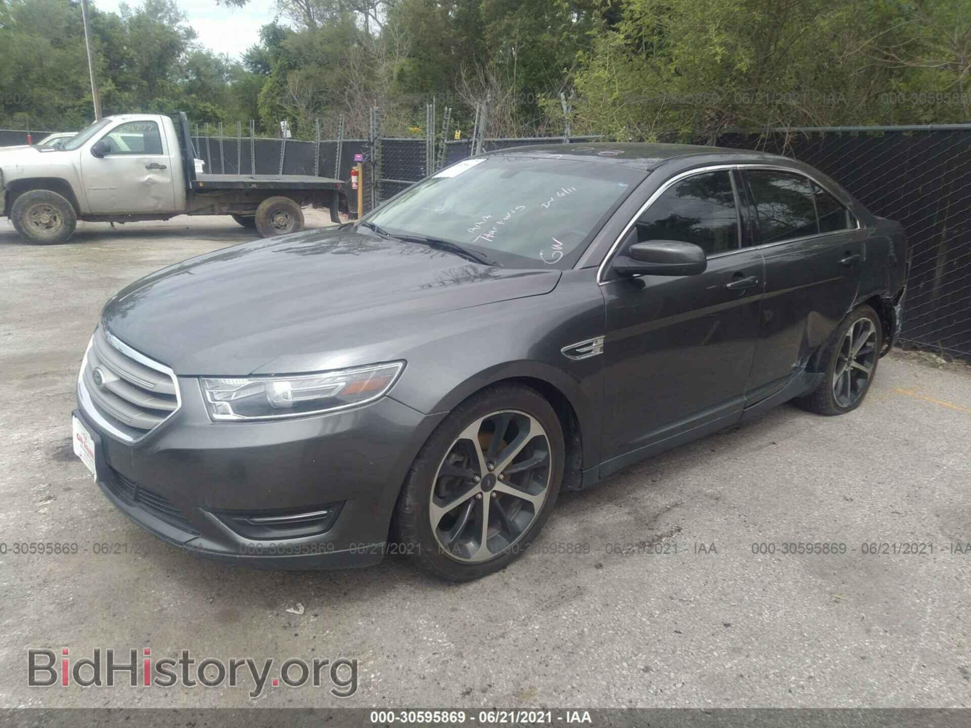 2015 FORD TAURUS - VIN: 1FAHP2E85FG167663 - Фото 2