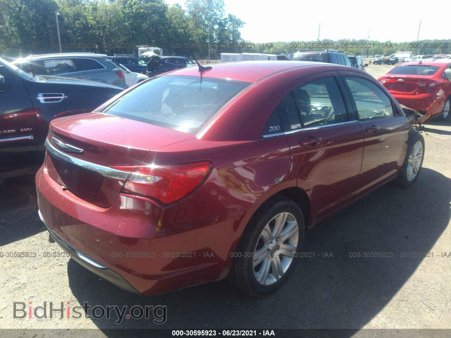 2013 CHRYSLER 200 - VIN: 1C3CCBAB8DN669789 - Фото 4