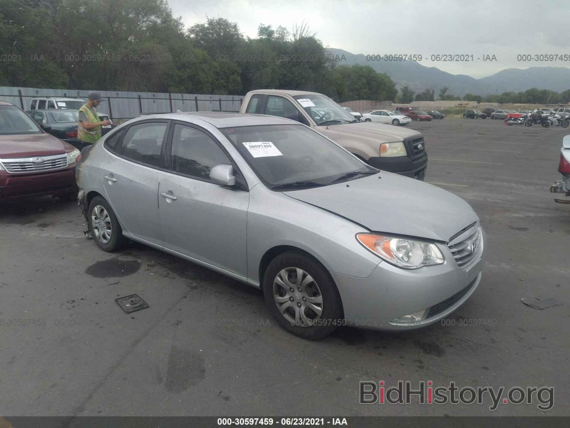 Photo KMHDU4AD1AU109913 - HYUNDAI ELANTRA 2010