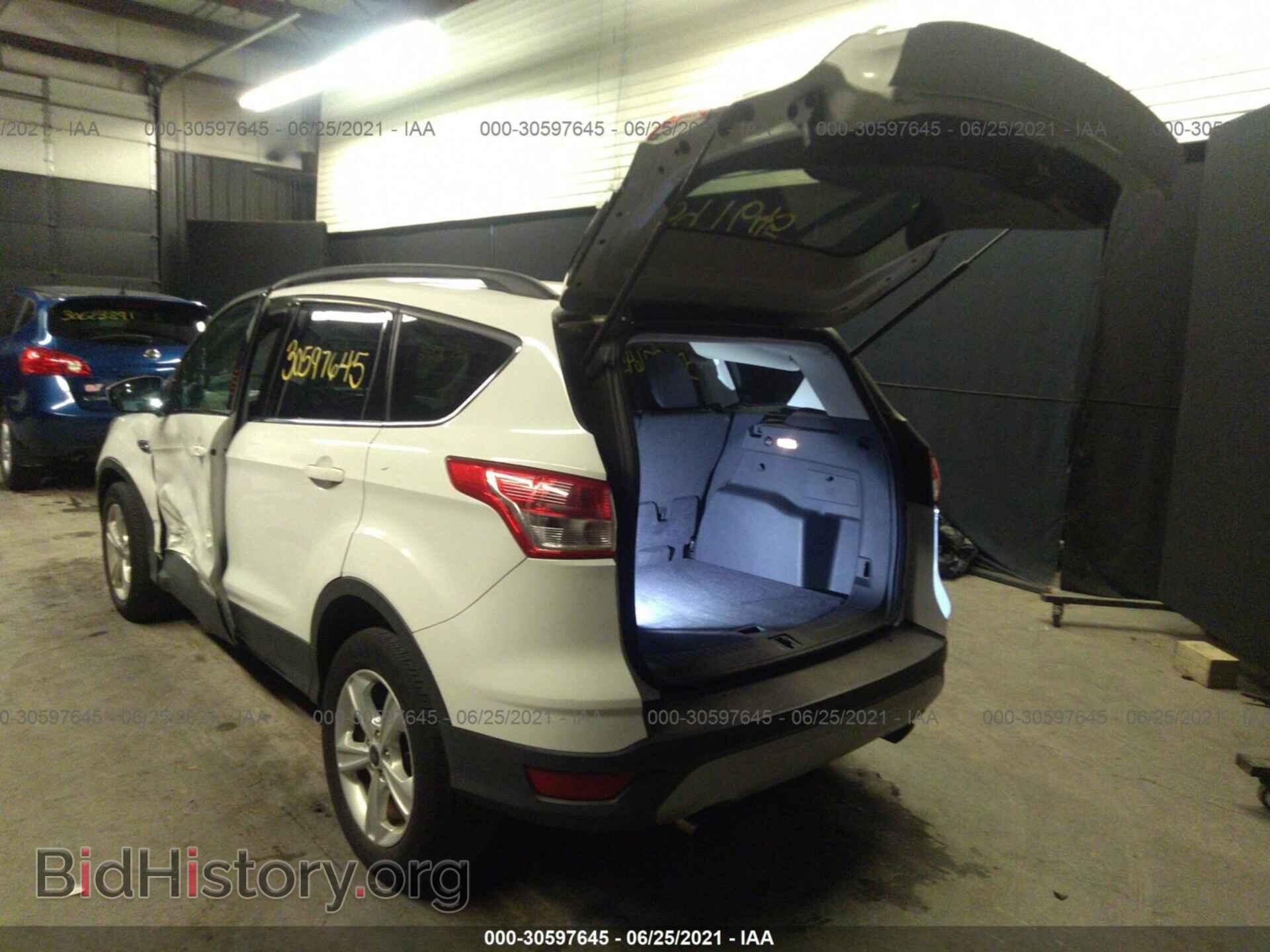 2015 Ford ESCAPE (VIN 1FMCU9G92FUC31067) — фото 3 из 11