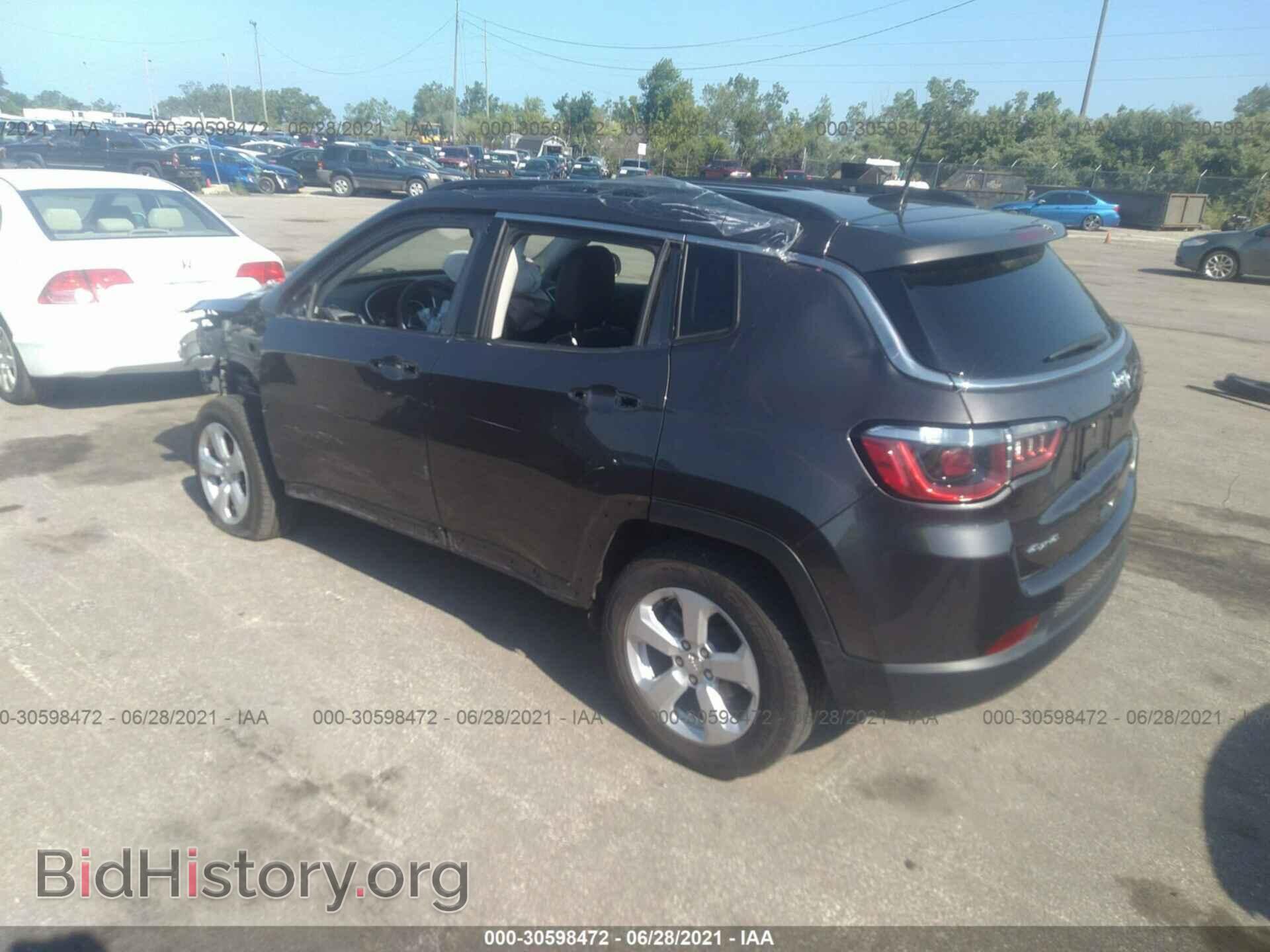 2019 JEEP COMPASS - VIN: 3C4NJDBB6KT600634 - Фото 3