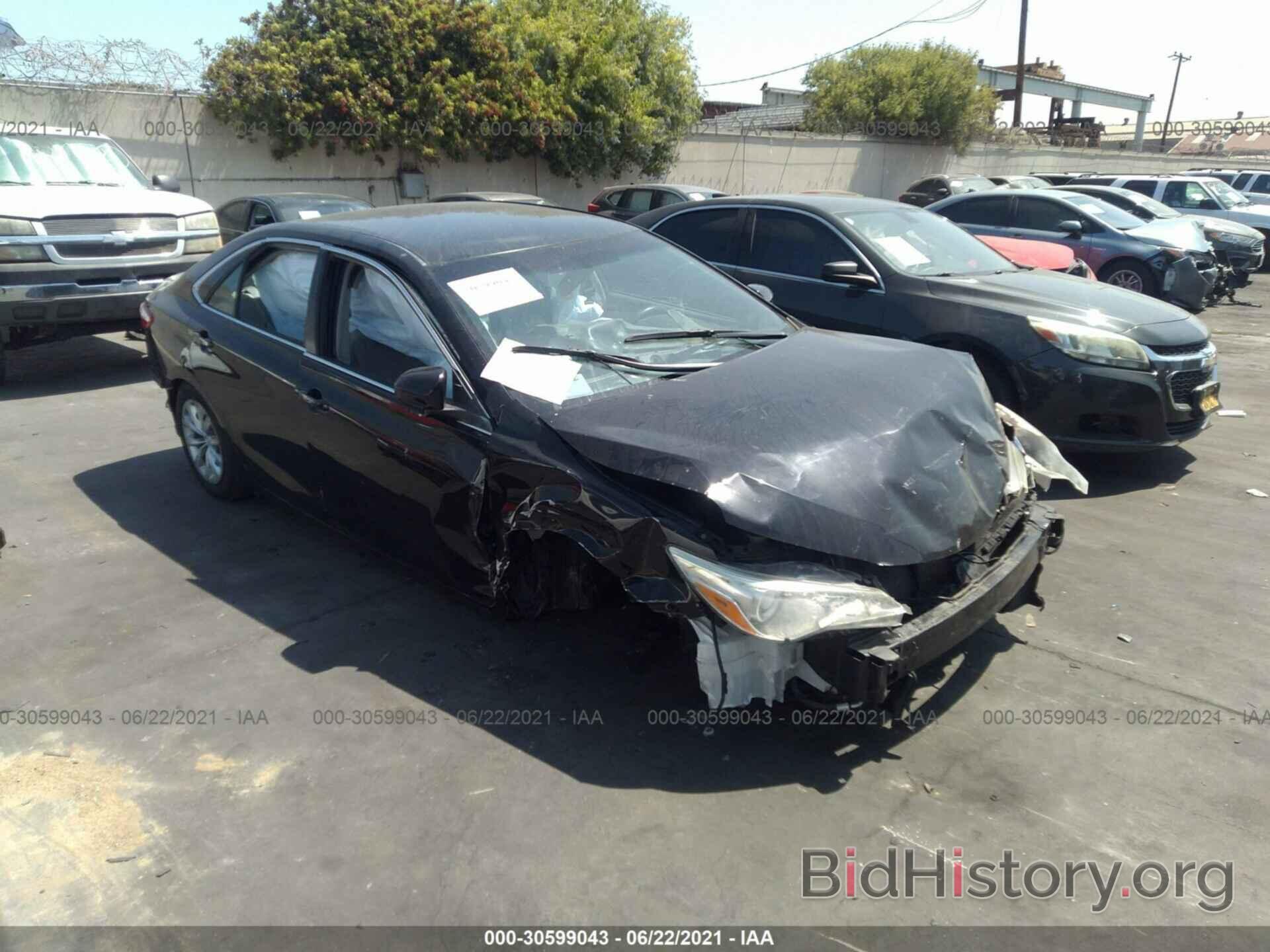 Photo 4T4BF1FK5FR494400 - TOYOTA CAMRY 2015