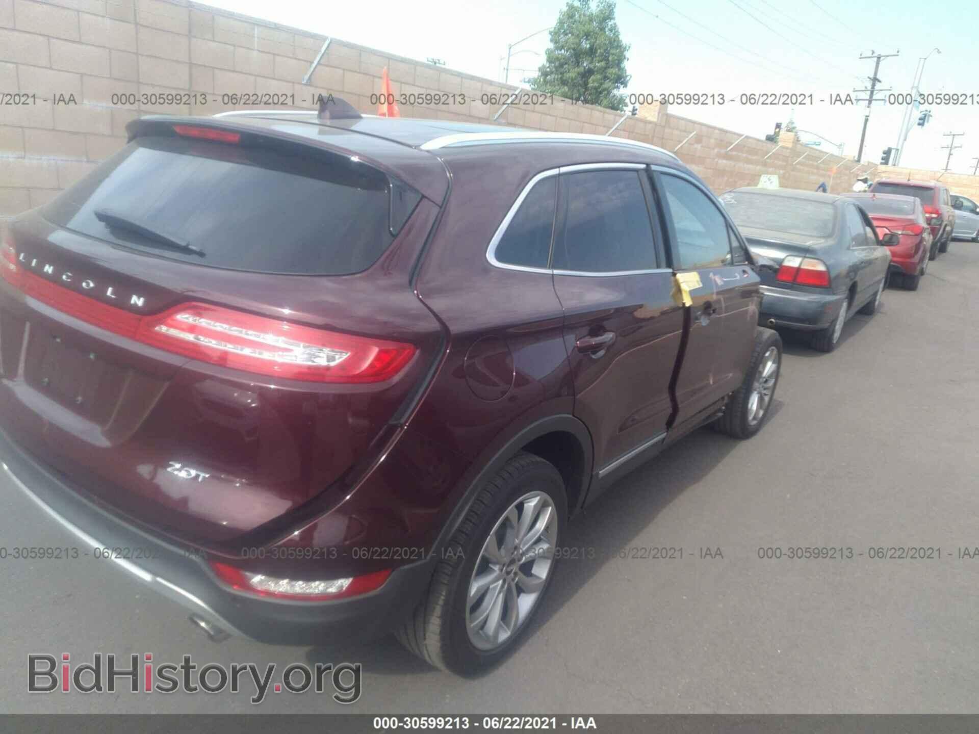 2017 LINCOLN MKC - VIN: 5LMCJ2C95HUL58000 - Photo 4