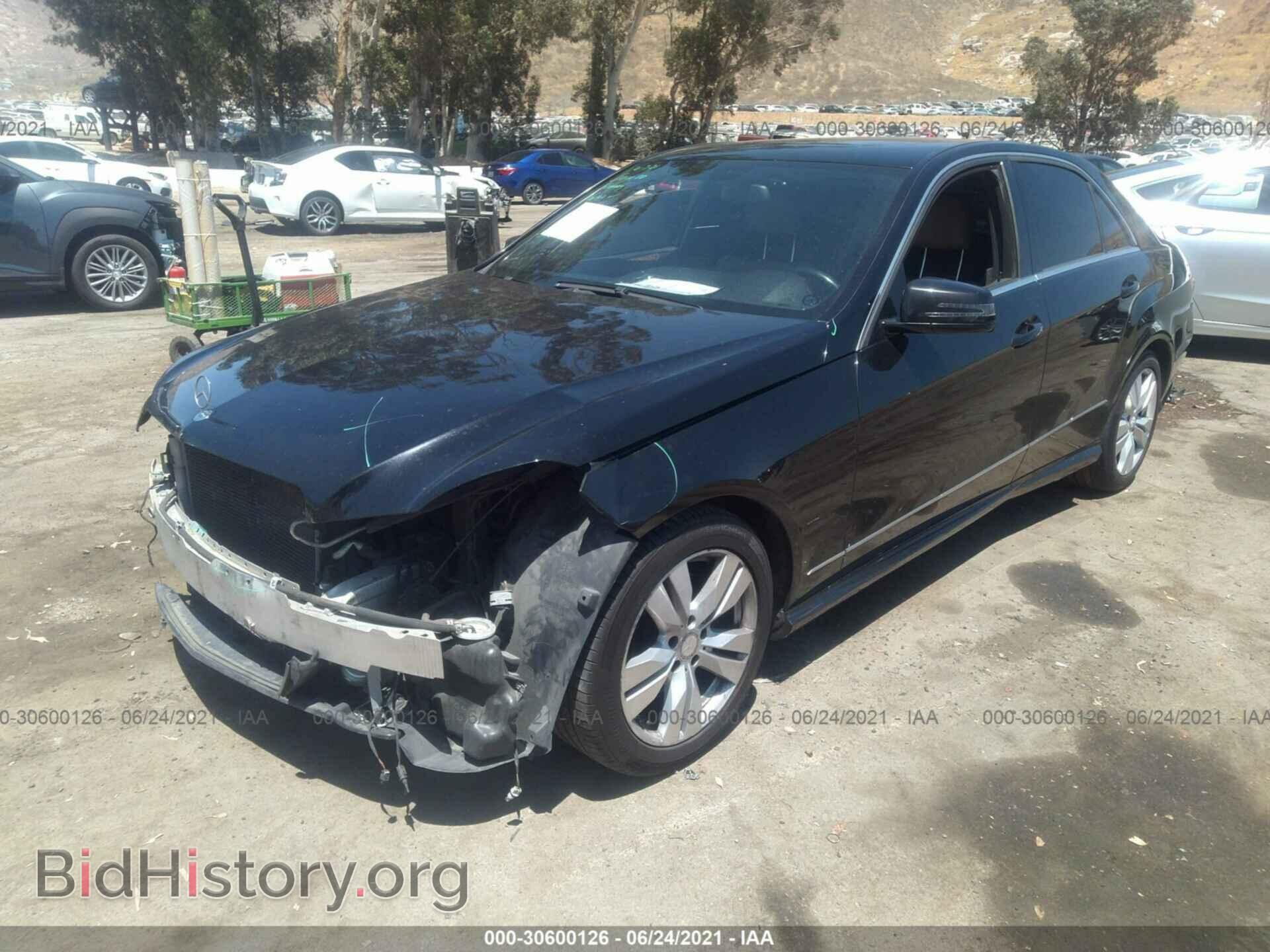2013 MERCEDES-BENZ E-CLASS - VIN: WDDHF9FB2DA610535 - Фото 2