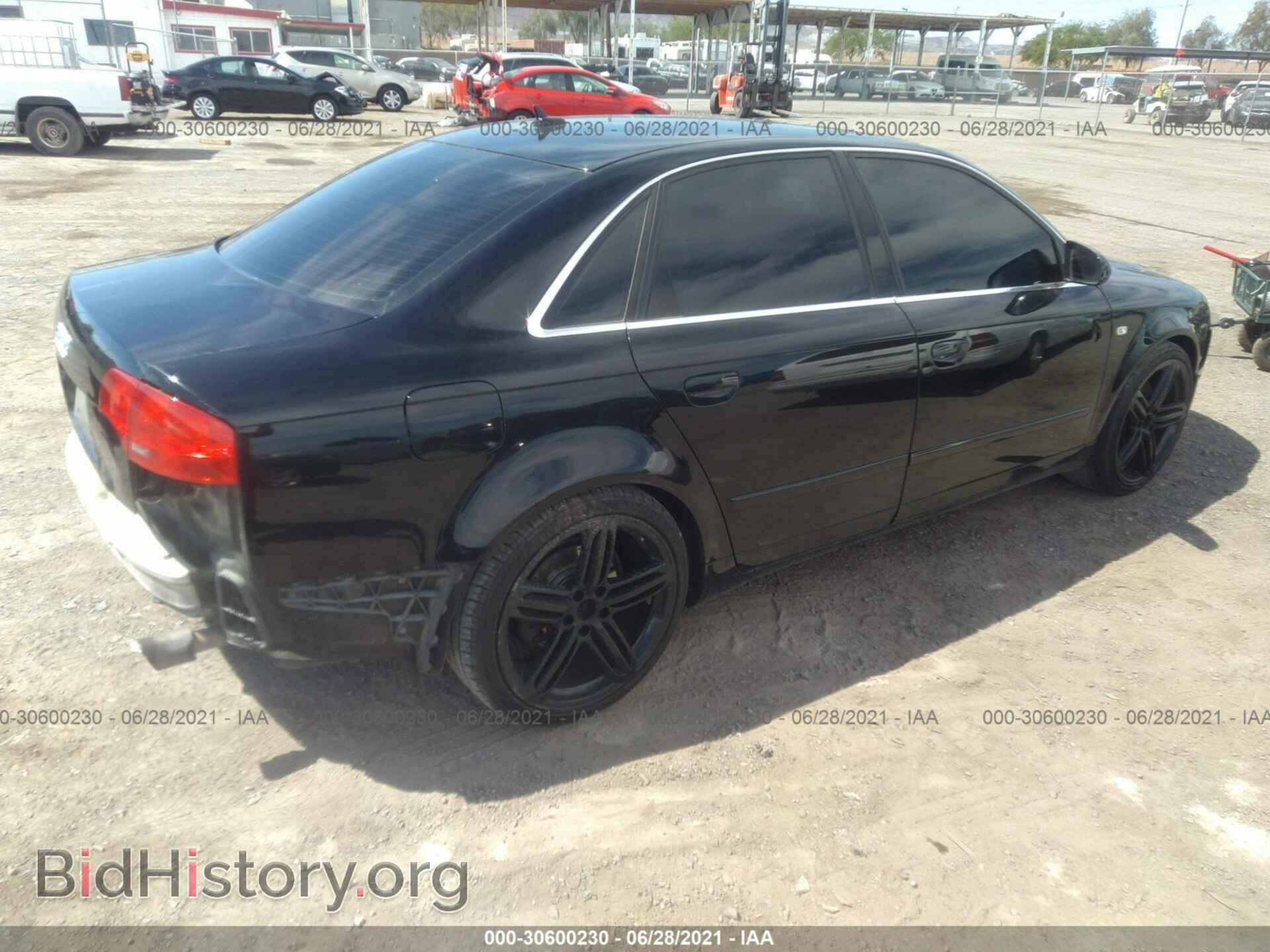 2007 AUDI A4 - VIN: WAUDF78EX7A062029 - Photo 4