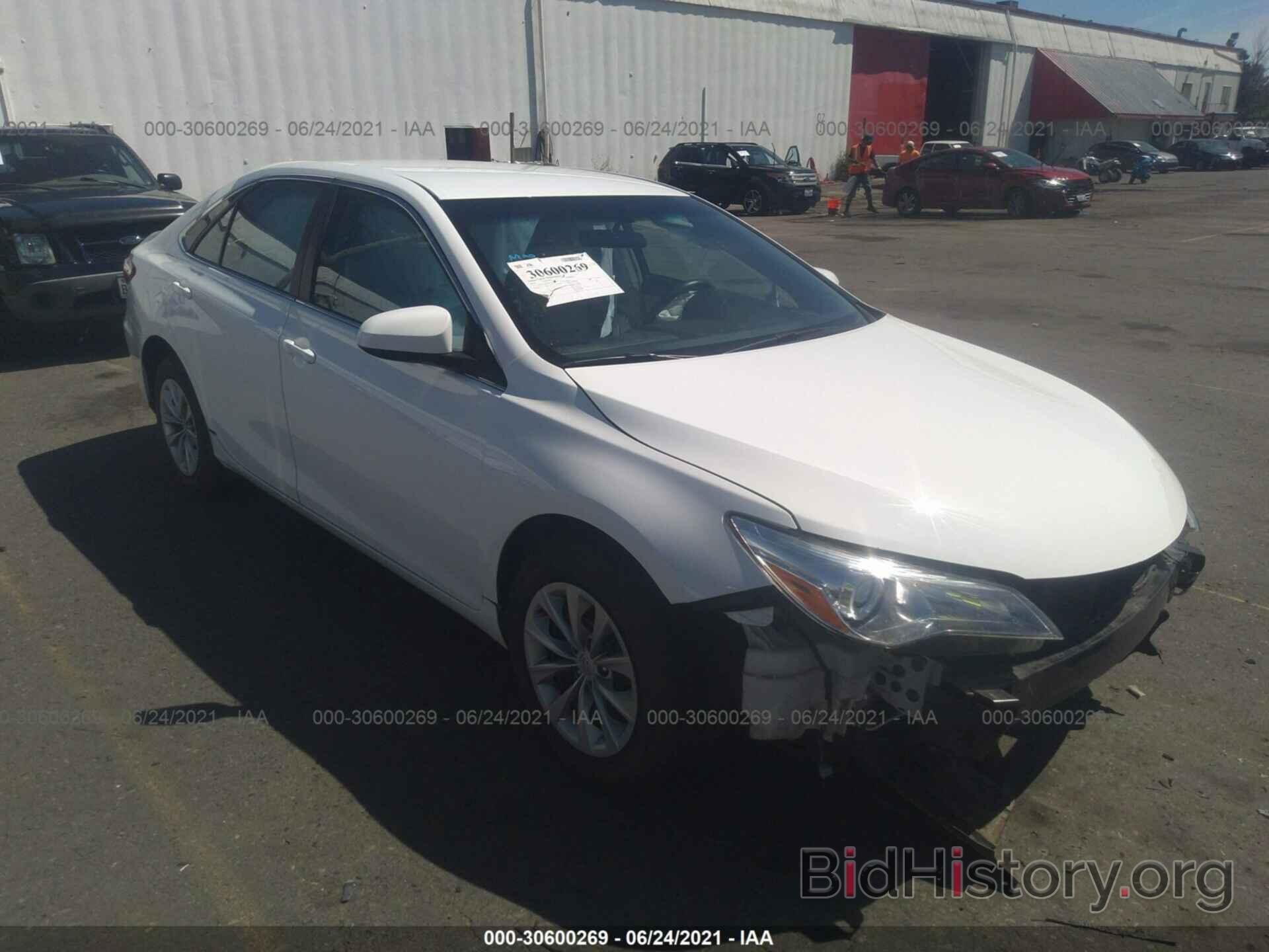 Photo 4T4BF1FK4GR521264 - TOYOTA CAMRY 2016
