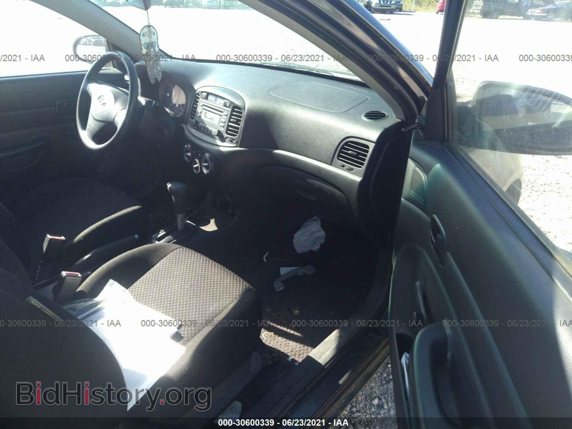 2007 HYUNDAI ACCENT - VIN: KMHCM36CX7U048169 - Фото 5