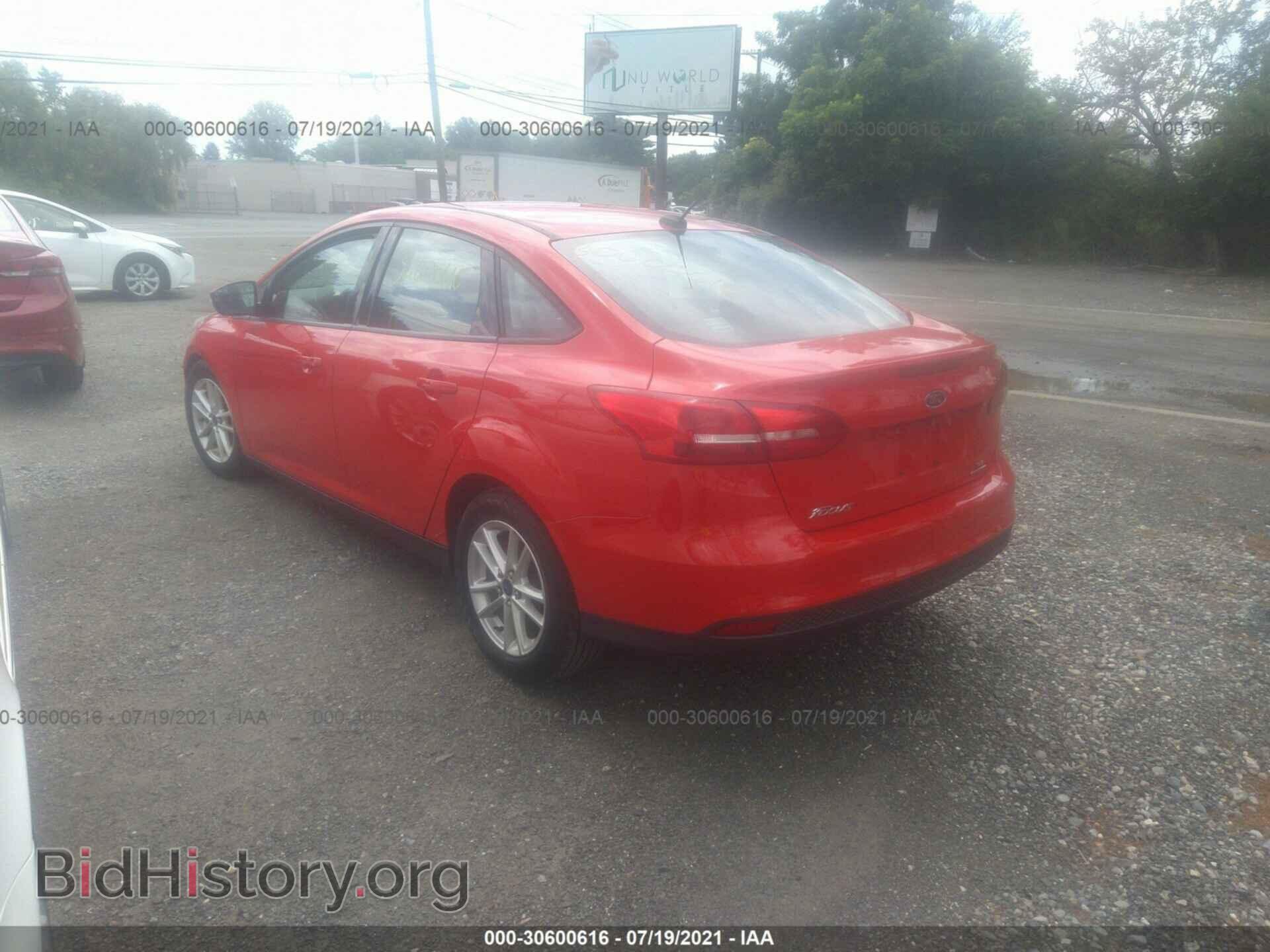 2016 FORD FOCUS - VIN: 1FADP3F2XGL277812 - Фото 3