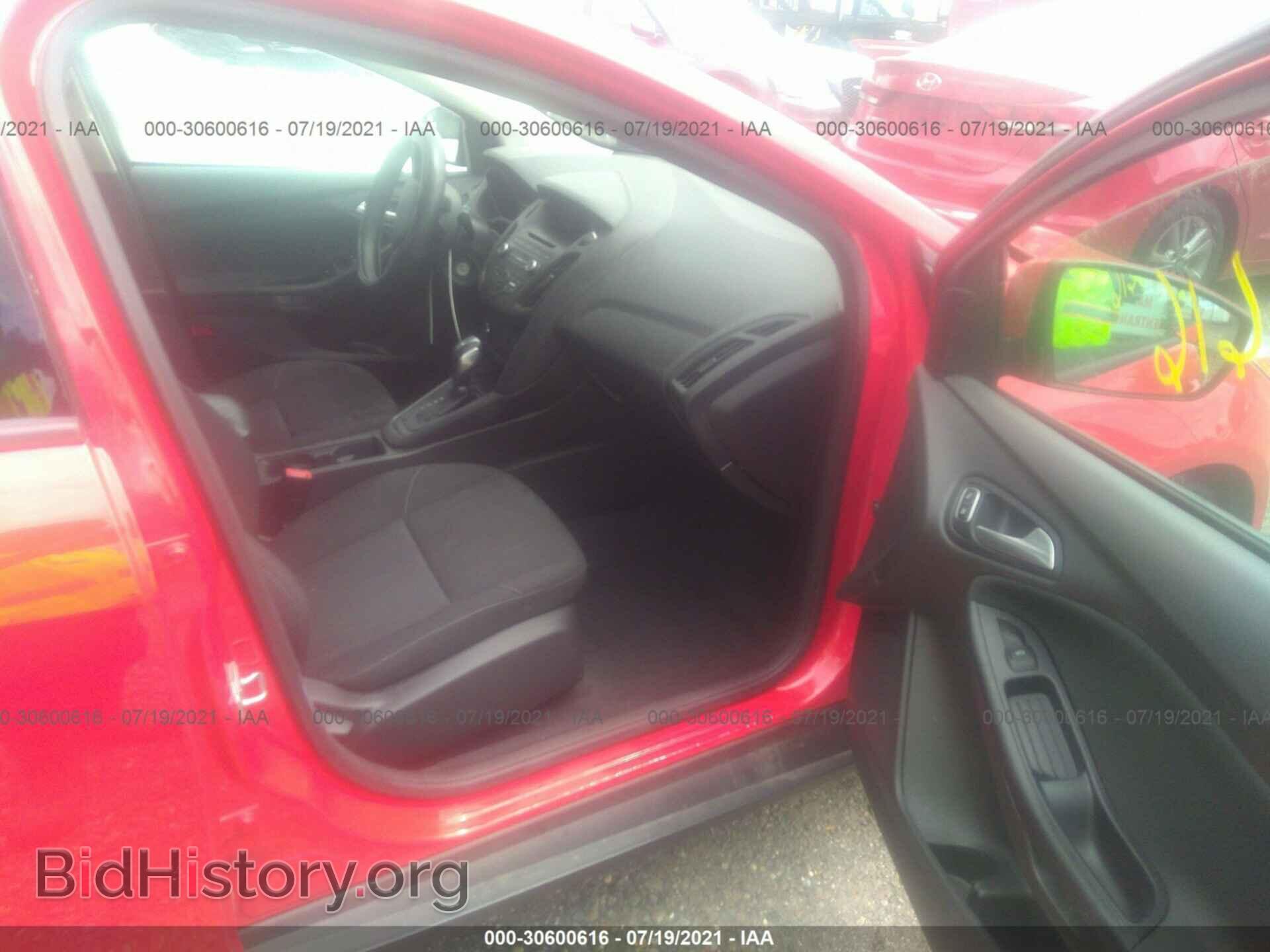 2016 FORD FOCUS - VIN: 1FADP3F2XGL277812 - Фото 5
