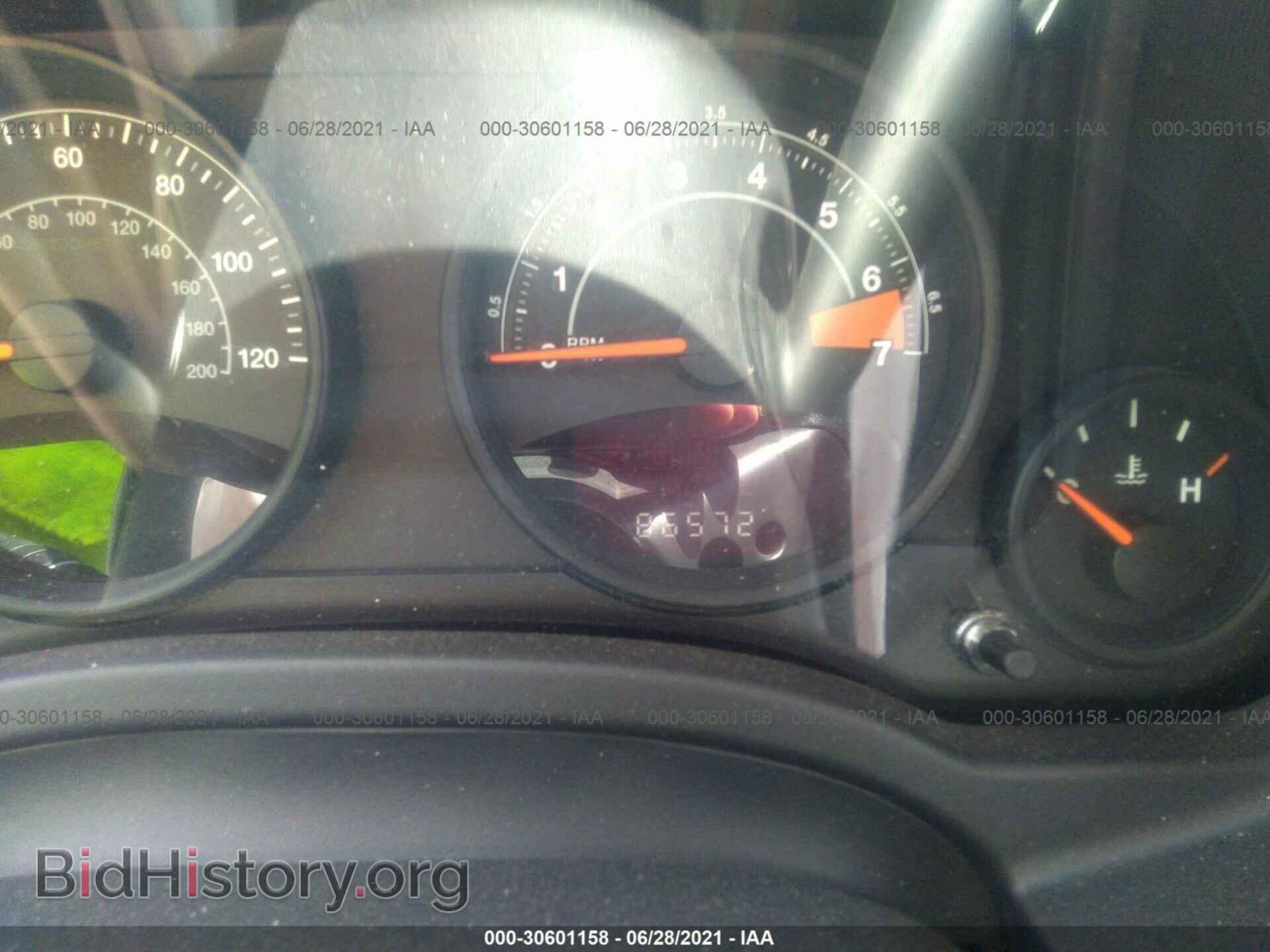 2014 JEEP COMPASS - VIN: 1C4NJCBAXED730069 - Фото 7